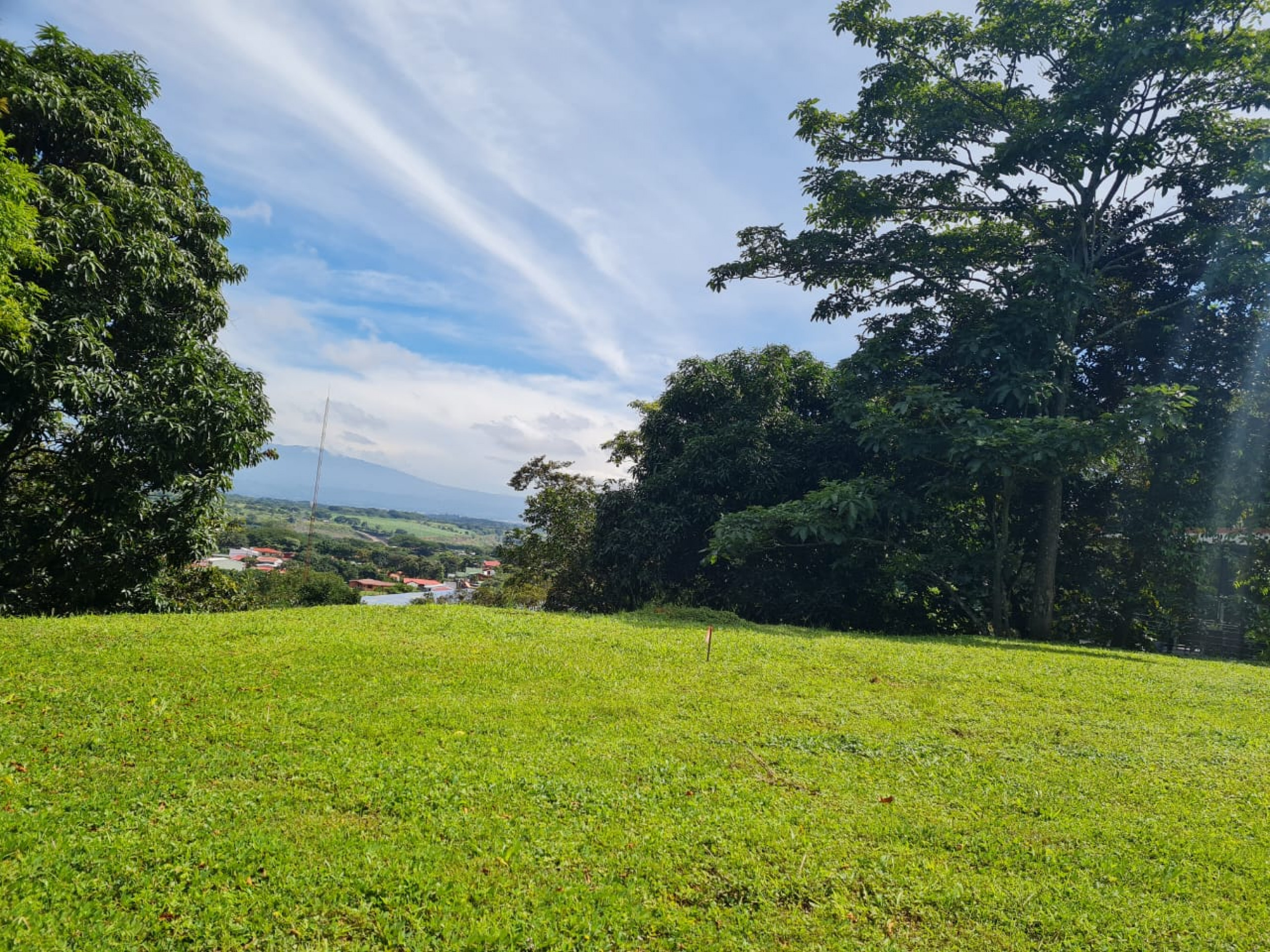 Modern Home for Sale with Views in Brasil de Mora, Ciudad Colón, San José