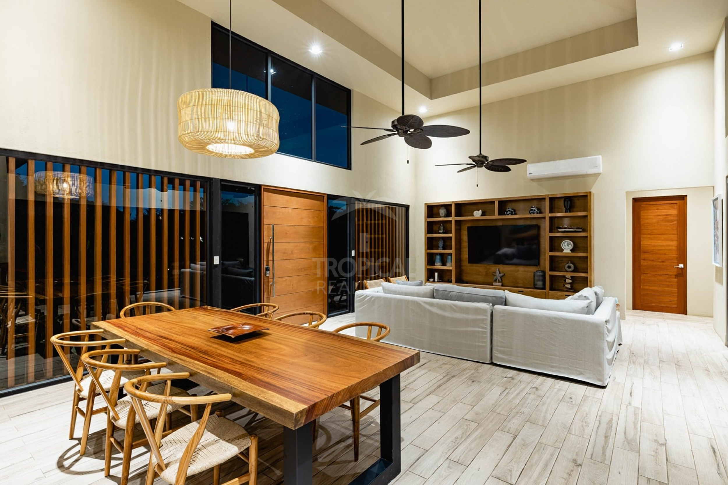 Luxury Golf Front Home in Hacienda Pinilla – Contemporary Tropical Design with Private Pool