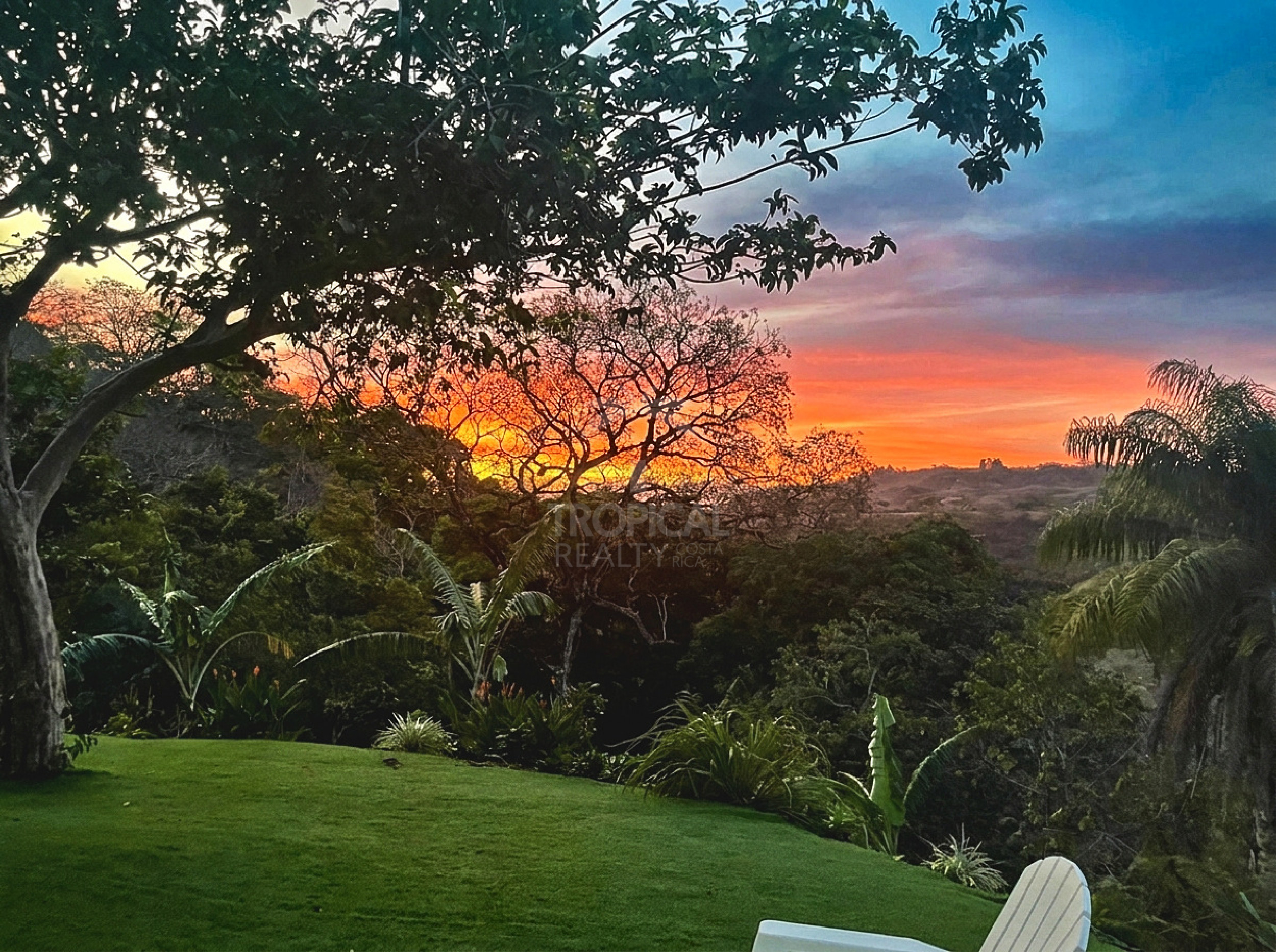 Finca Tropical Estate — Two Homes, an Organic Food Forest and Sunset Views in Ciudad Colón