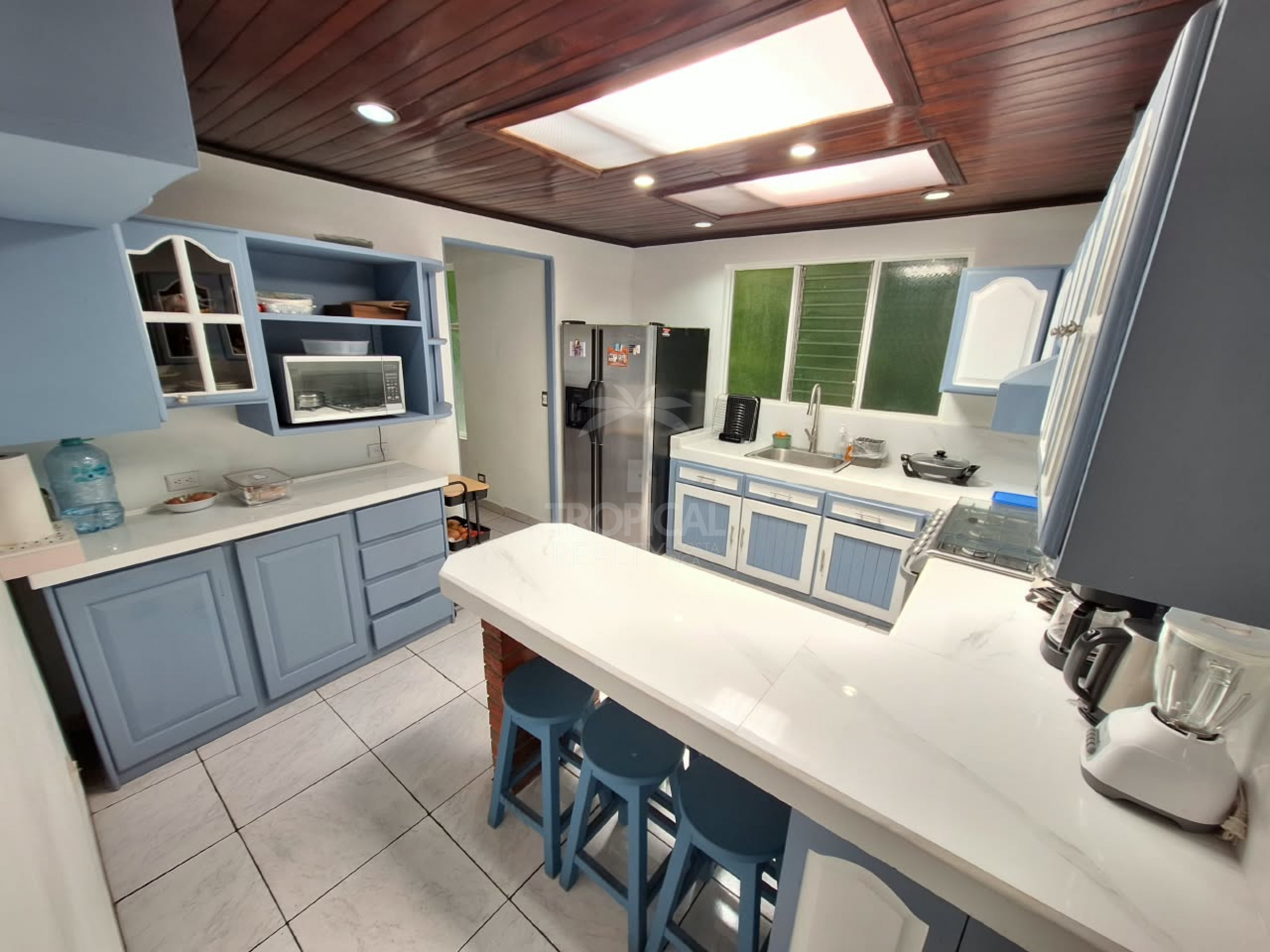 Multi-Purpose Property for Sale in Downtown Heredia – Residential Comfort, Investment Potential and Commercial Opportunity