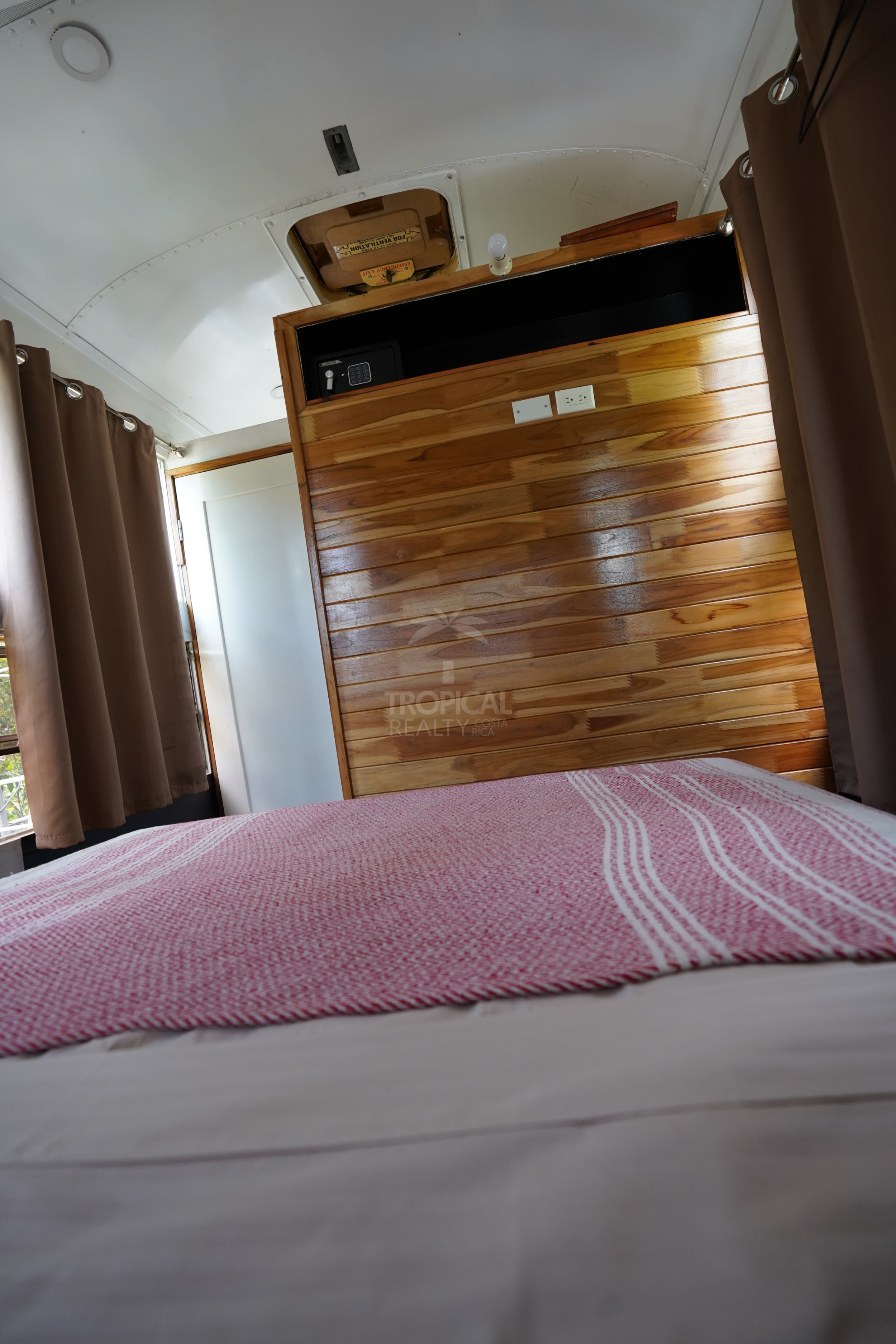 Affordable Apartment for Rent in Santa Teresa – Great Location Near the Beach