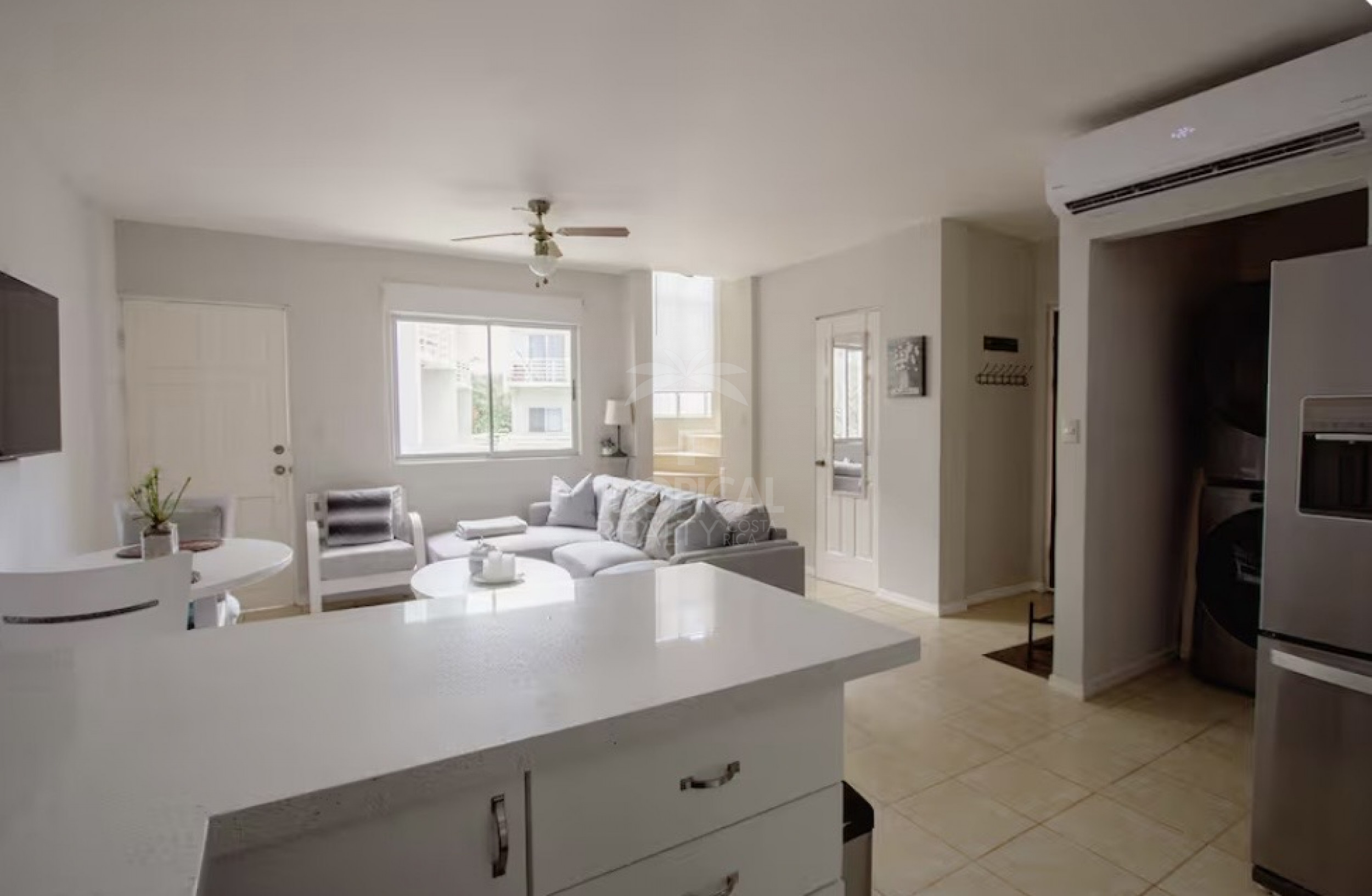 Beach Condo for Sale in Tamarindo – Tropical Living Just Steps from the Ocean