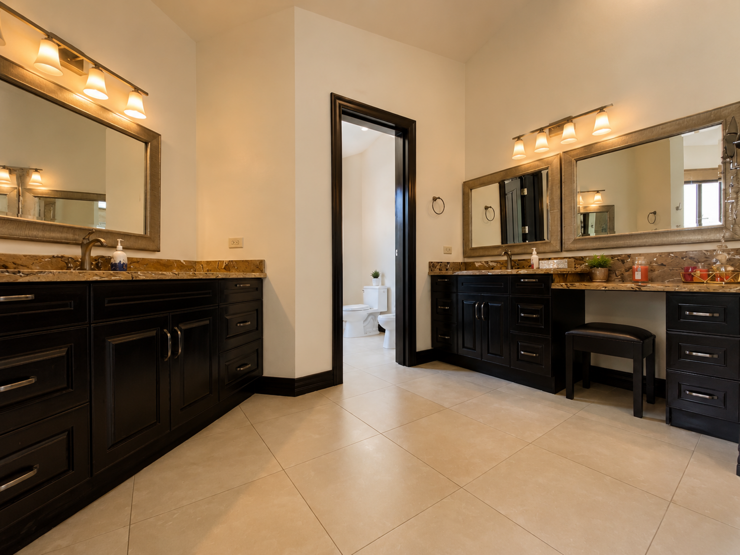 Luxury house for sale Hacienda Los Reyes La Guacima