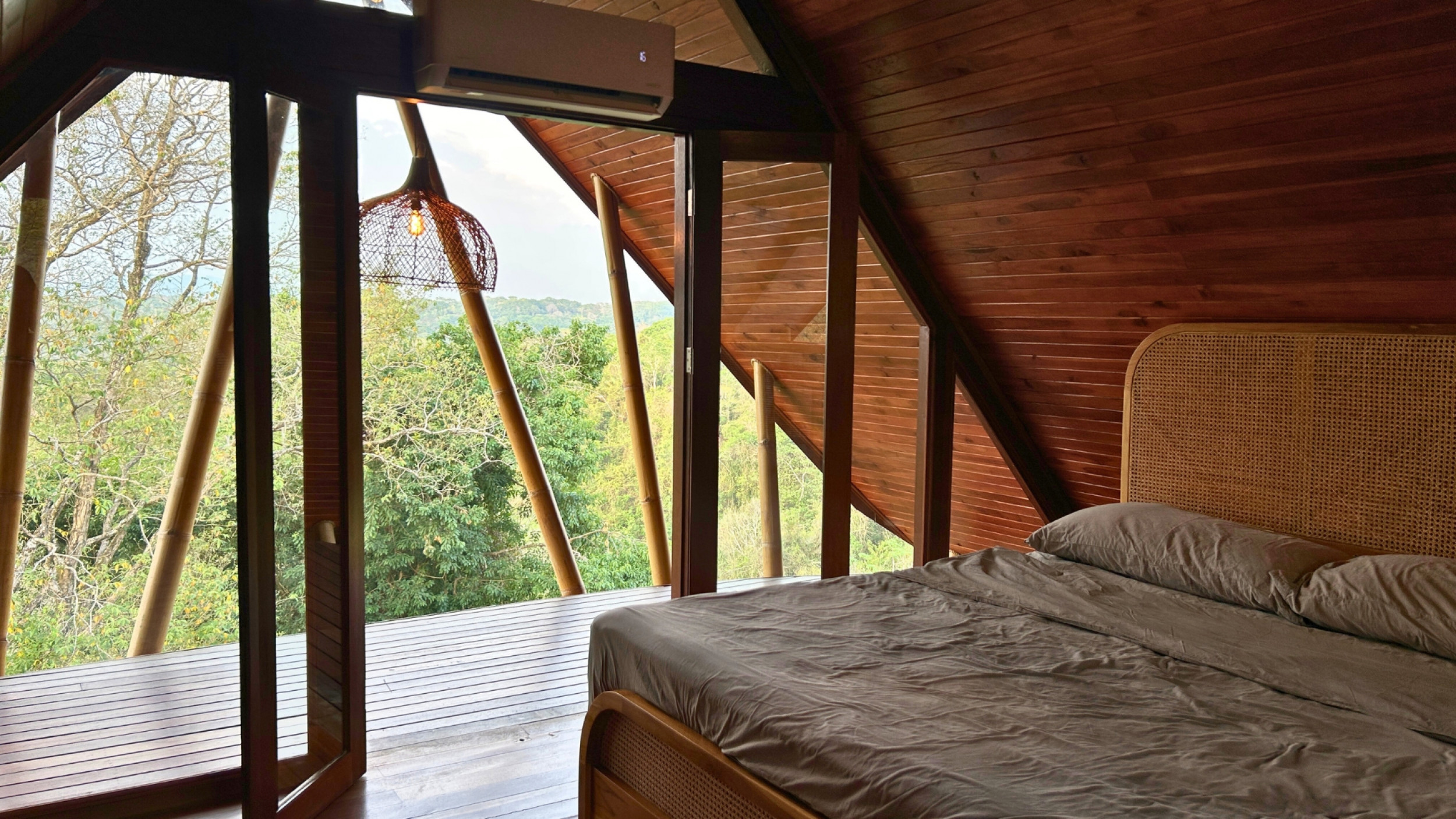 Turnkey Mountain View Home for Sale in Playa Hermosa, Santa Teresa – Prime Location Near the Beach