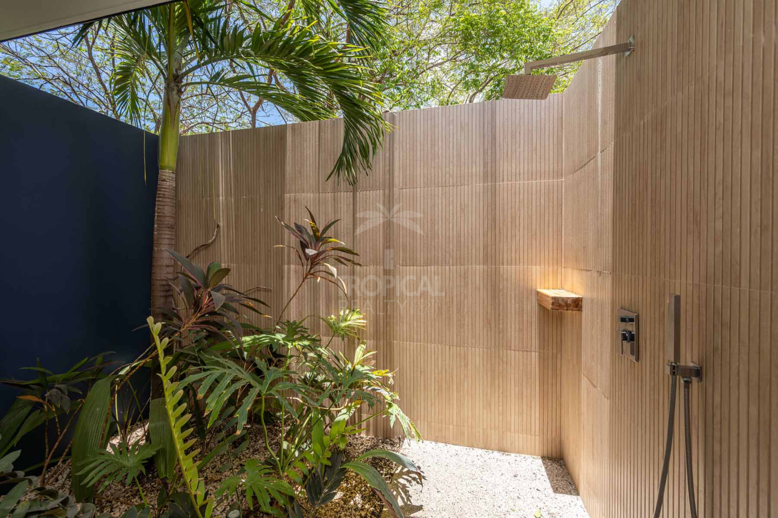 Luxury Beach Walk Villa for Sale in Hacienda Pinilla – Contemporary Tropical Design & Ultimate Privacy
