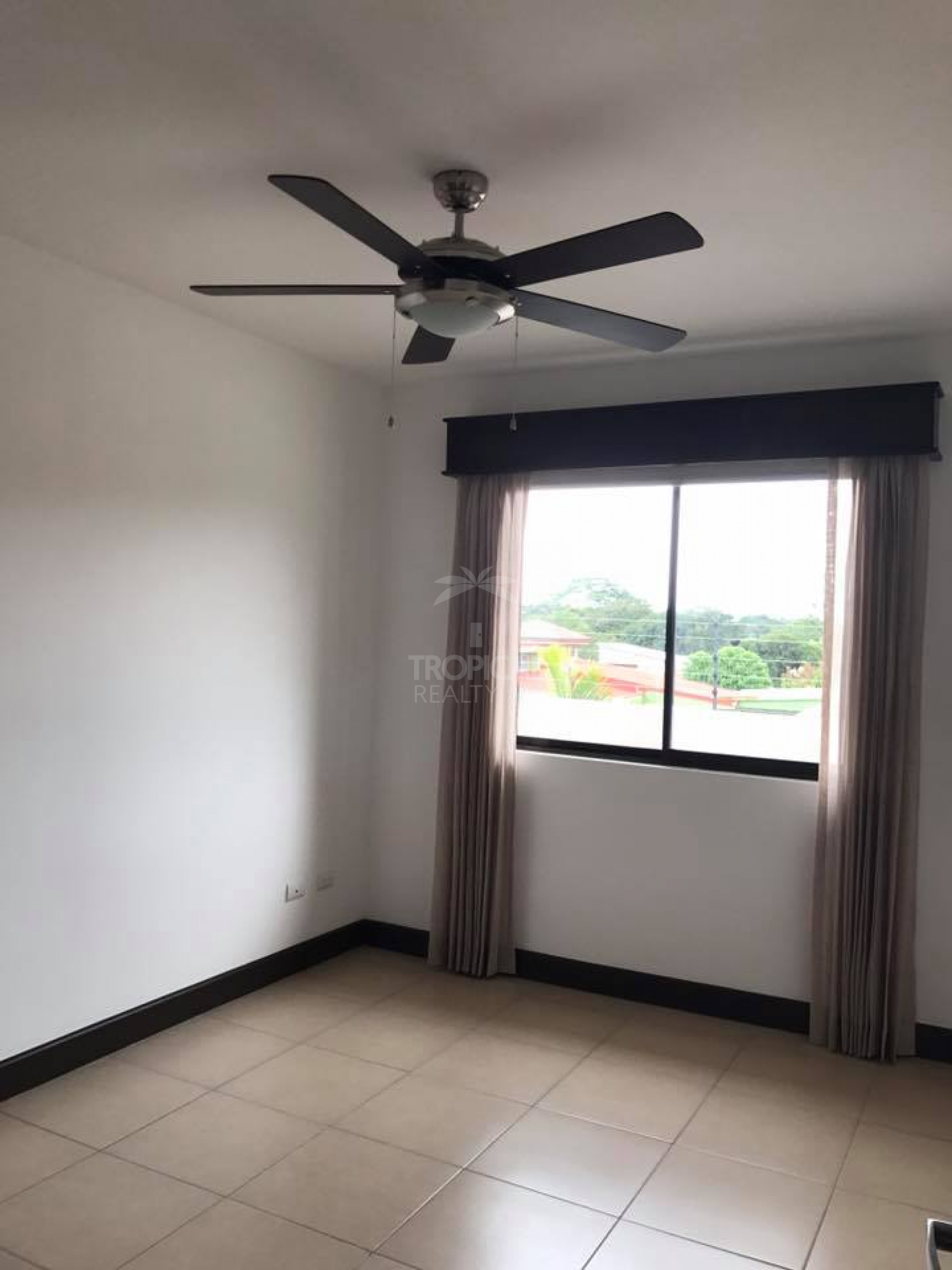 Casa en alquiler Ciudad Colon, Condominio Alta Vista