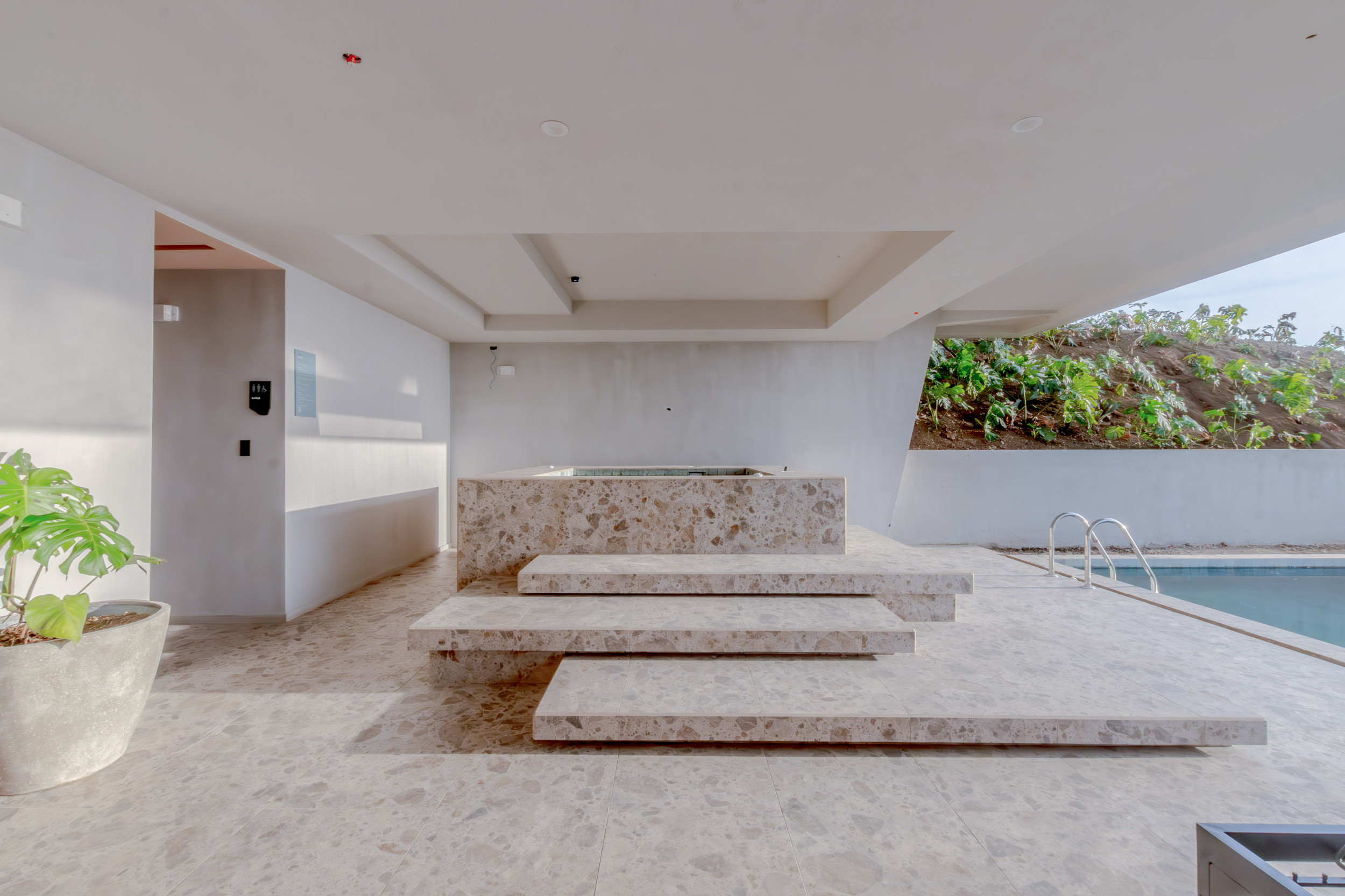 Luxurious Beachfront Apartment for Sale in Herradura, Puntarenas: Nerea Apartments