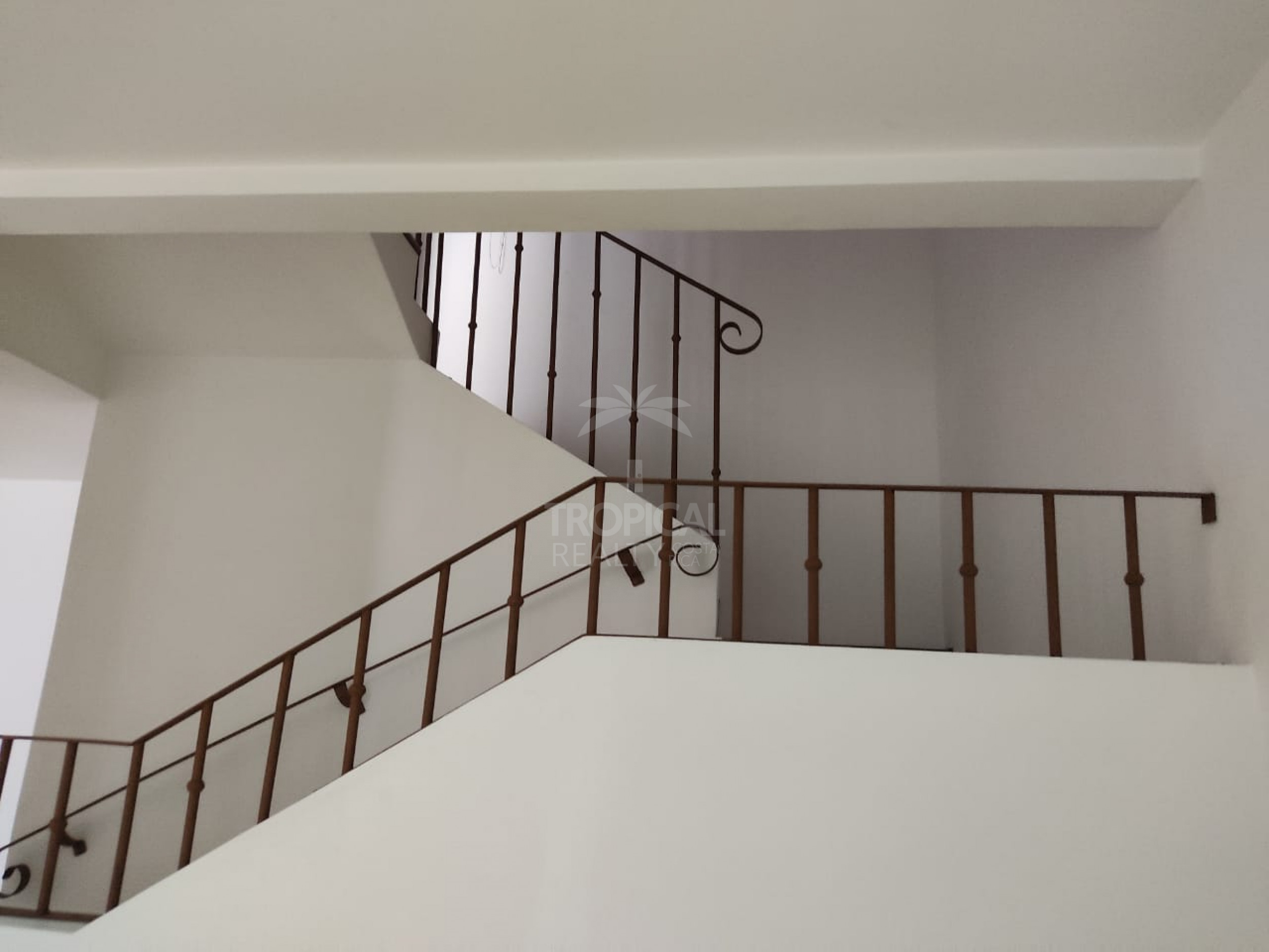 Spacious 4-Bedroom Home for Sale in Rohrmoser, San Jos