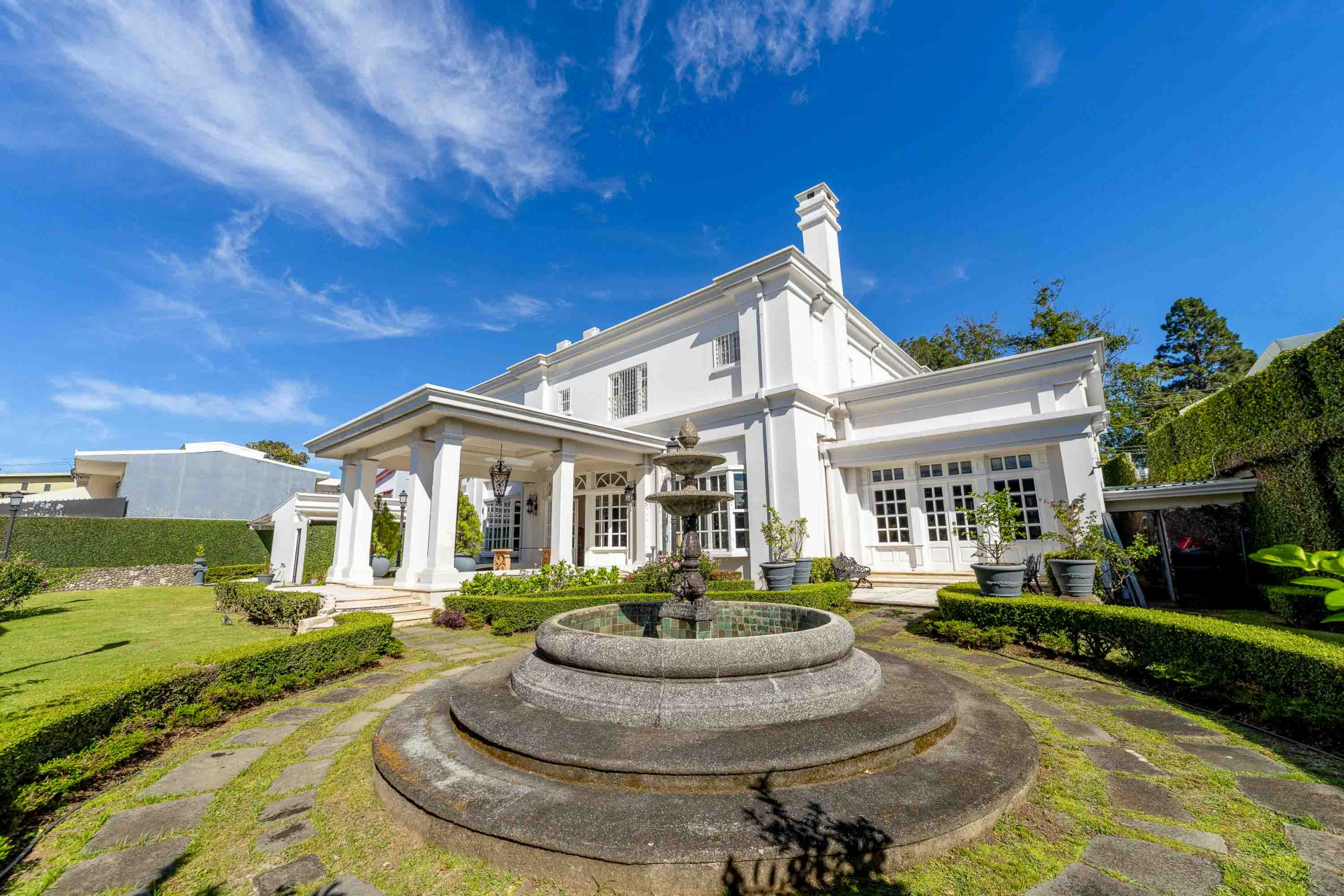 Prime Commercial Property in Los Yoses, San José, Costa Rica