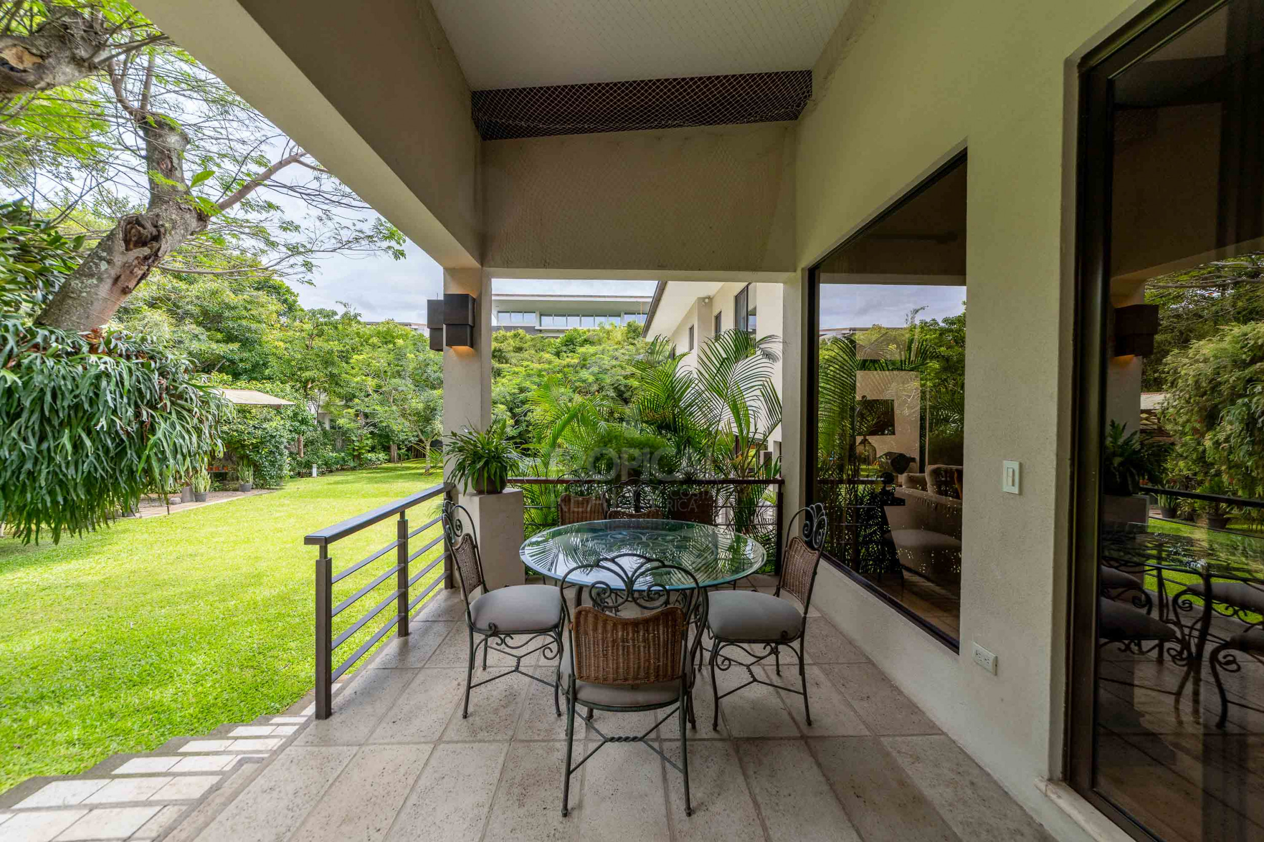 Elegance, Privacy & Comfort in the Heart of Escazú