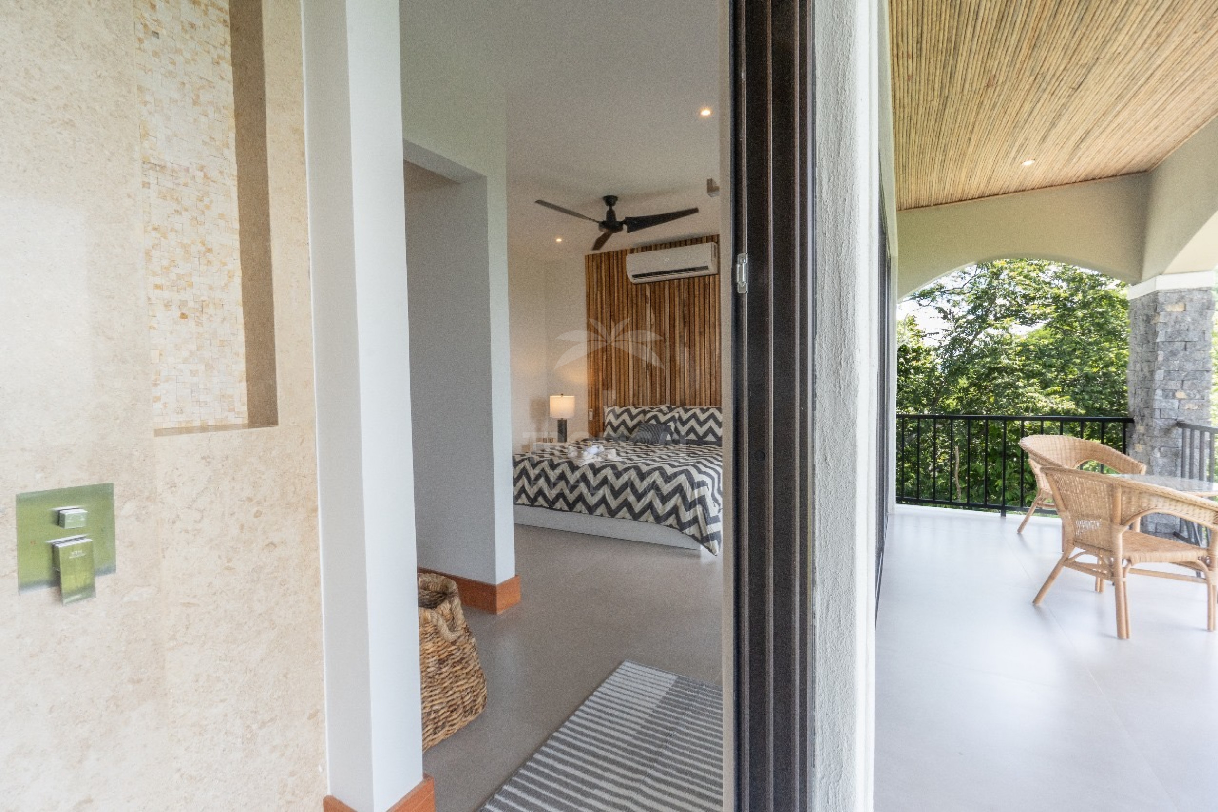 Luxury Residence with Infinity Pool and 360° ocean views in Costa Rica's "Blue Zone"