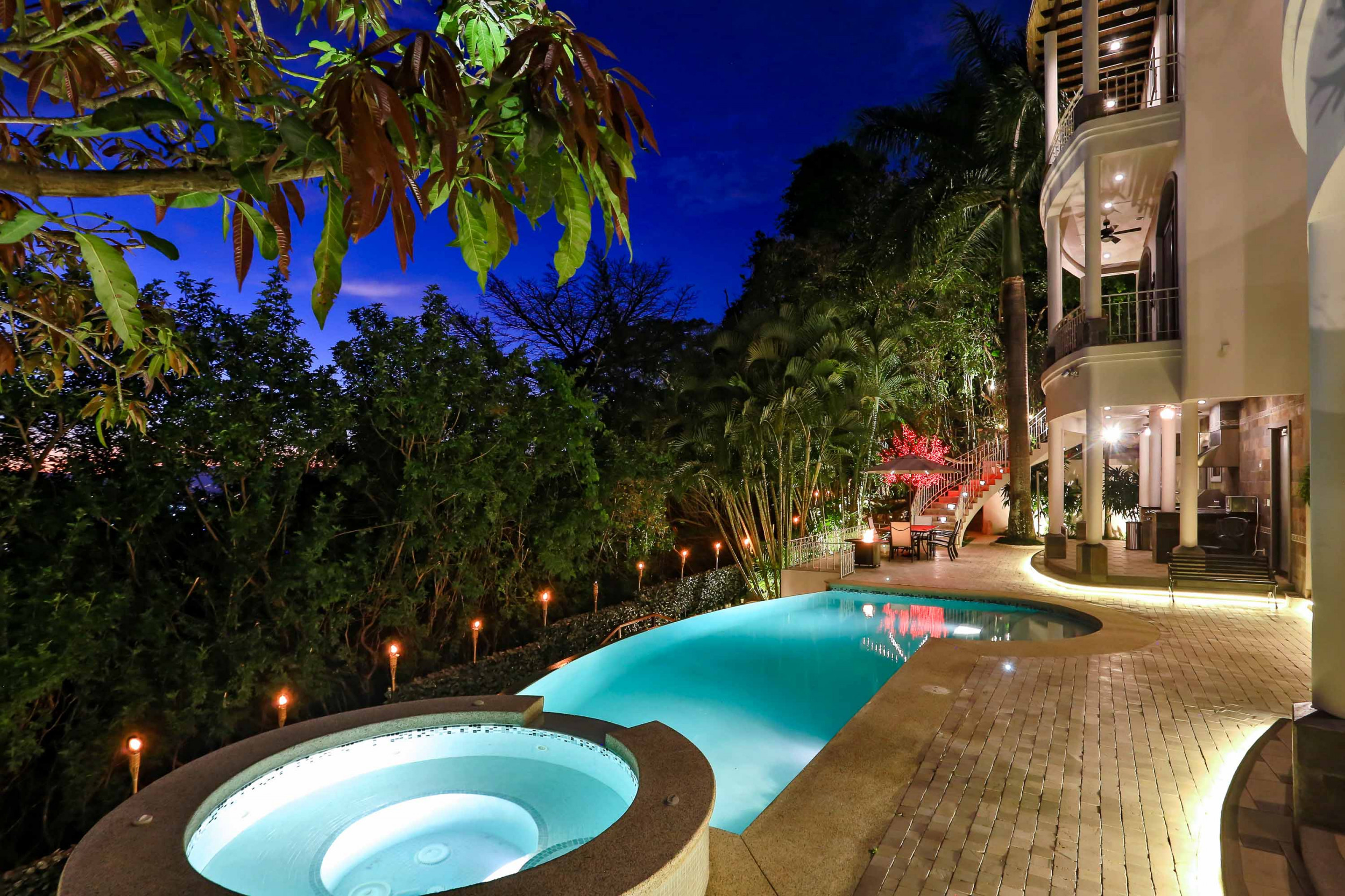 Breathtaking Views & Privacy - The Infinity Estate in Villa Real