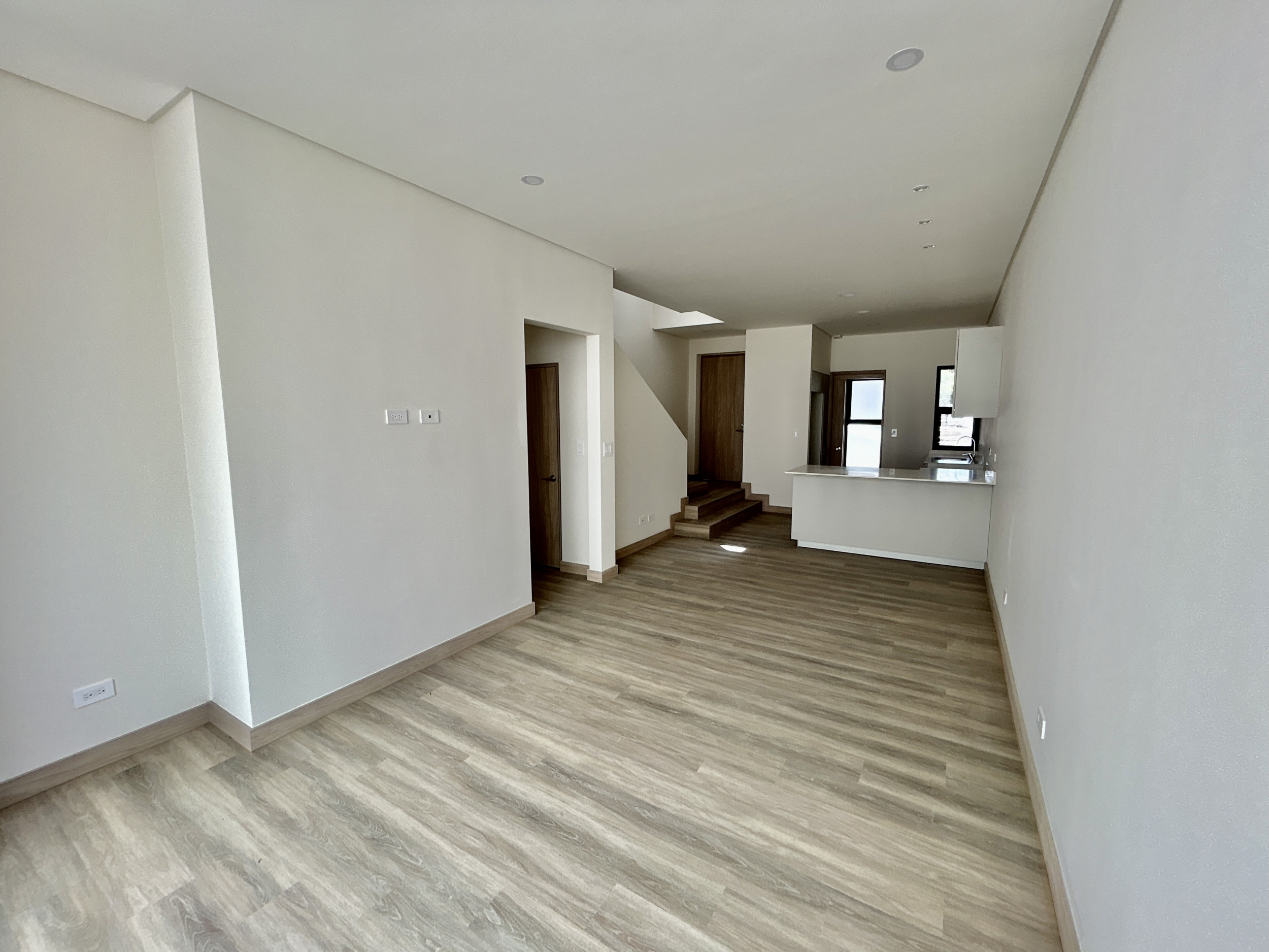 Town House for sale in Santa Ana