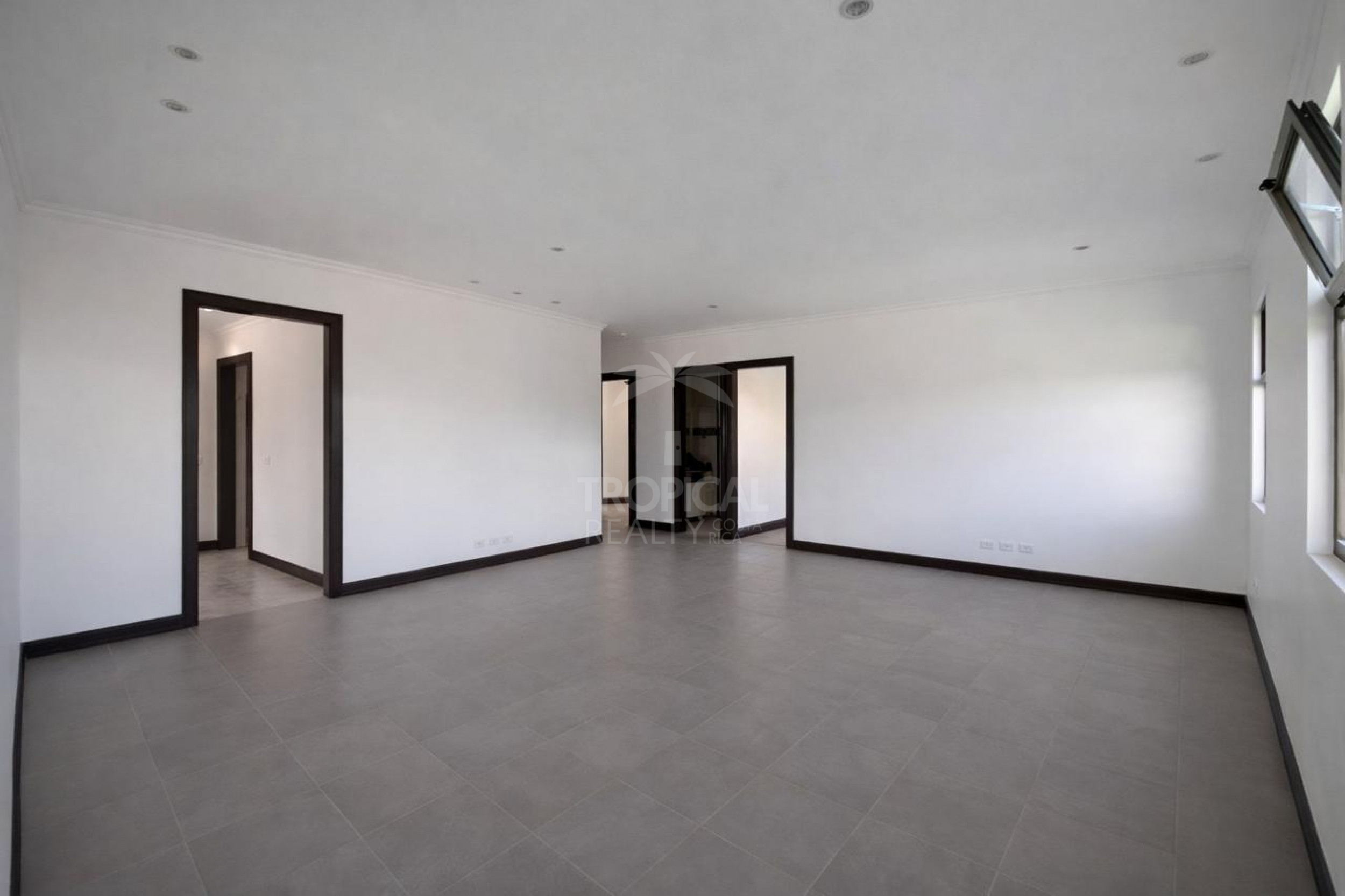 Remodeled Home for Rent in Gated Community – Piedades, Santa Ana