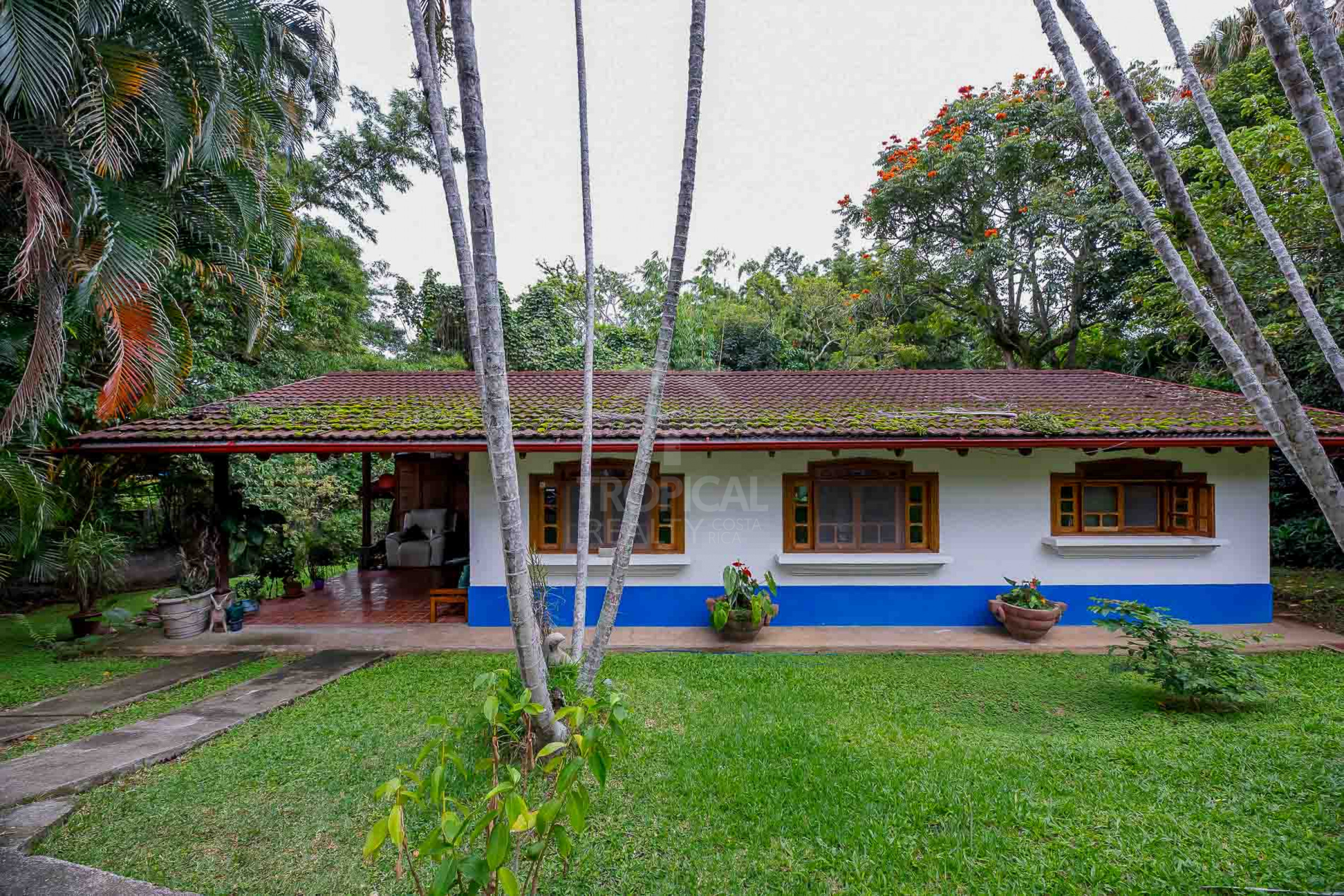 Coffee Hacienda-Style Home for Sale in Valle Verde, San Antonio de Escazú | Riverfront on the San Rafael River