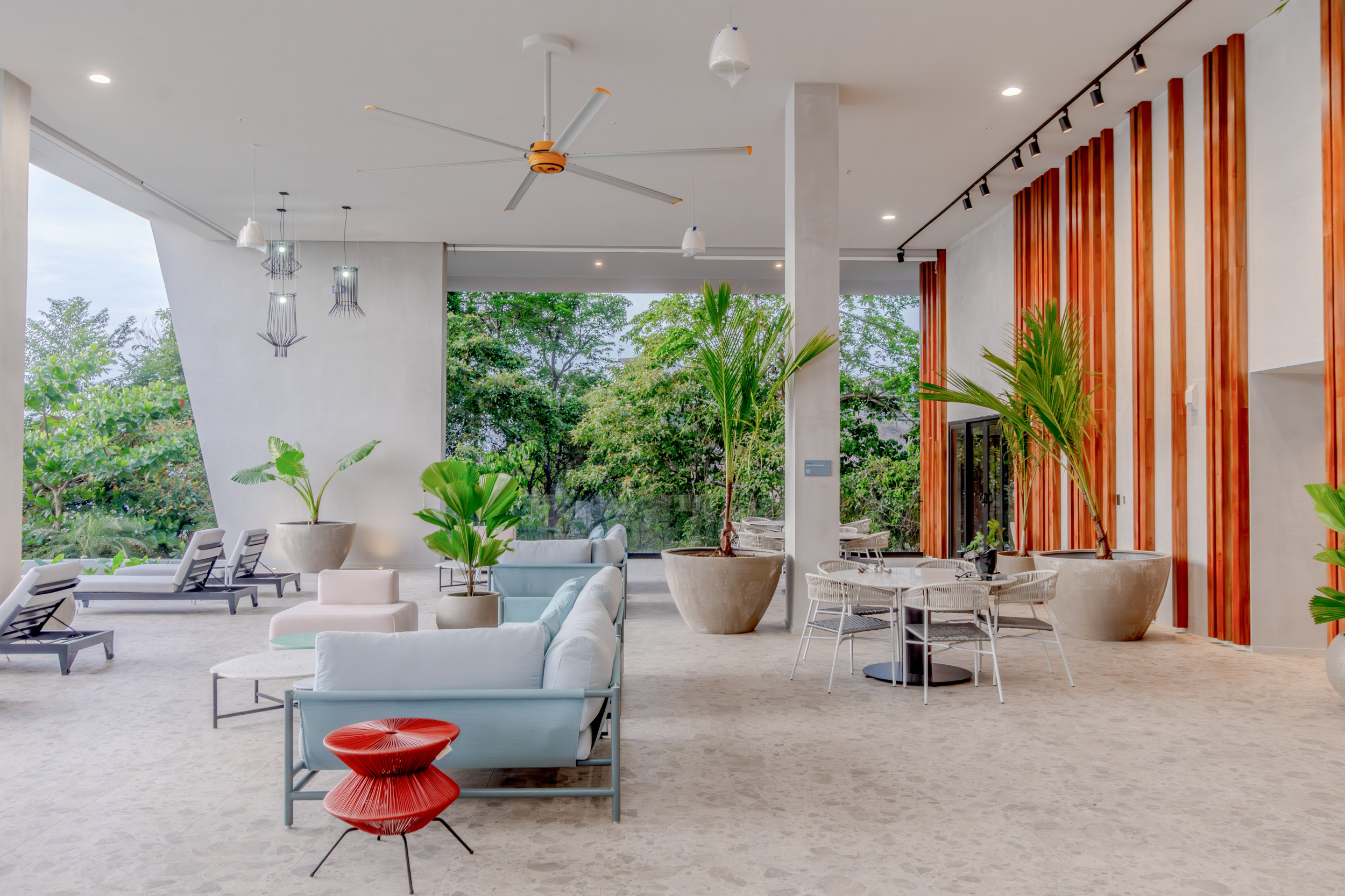 Luxurious Beachfront Apartment for Sale in Herradura, Puntarenas: Nerea Apartments