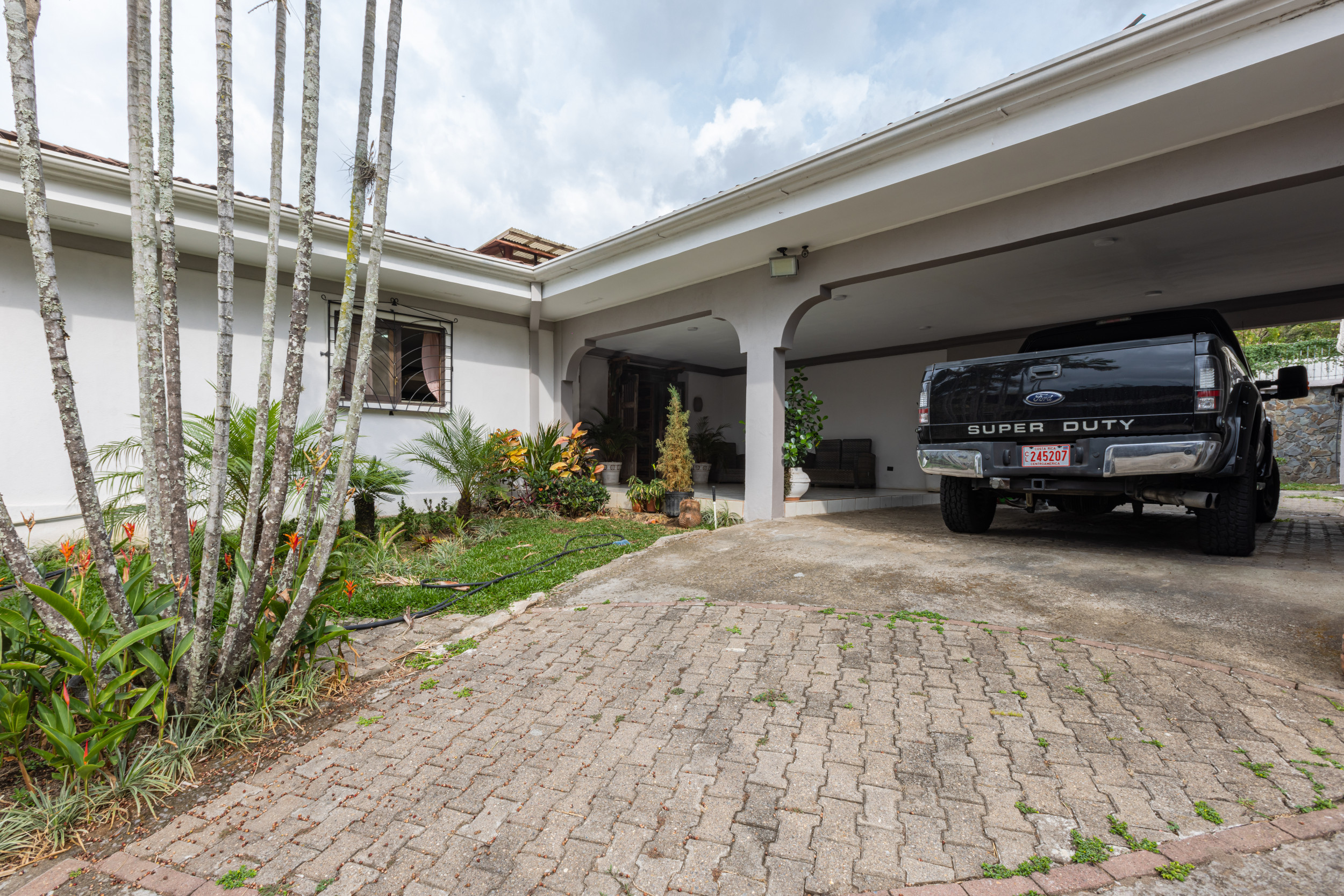 Piedades, Santa Ana, house for rent or sale, with pool