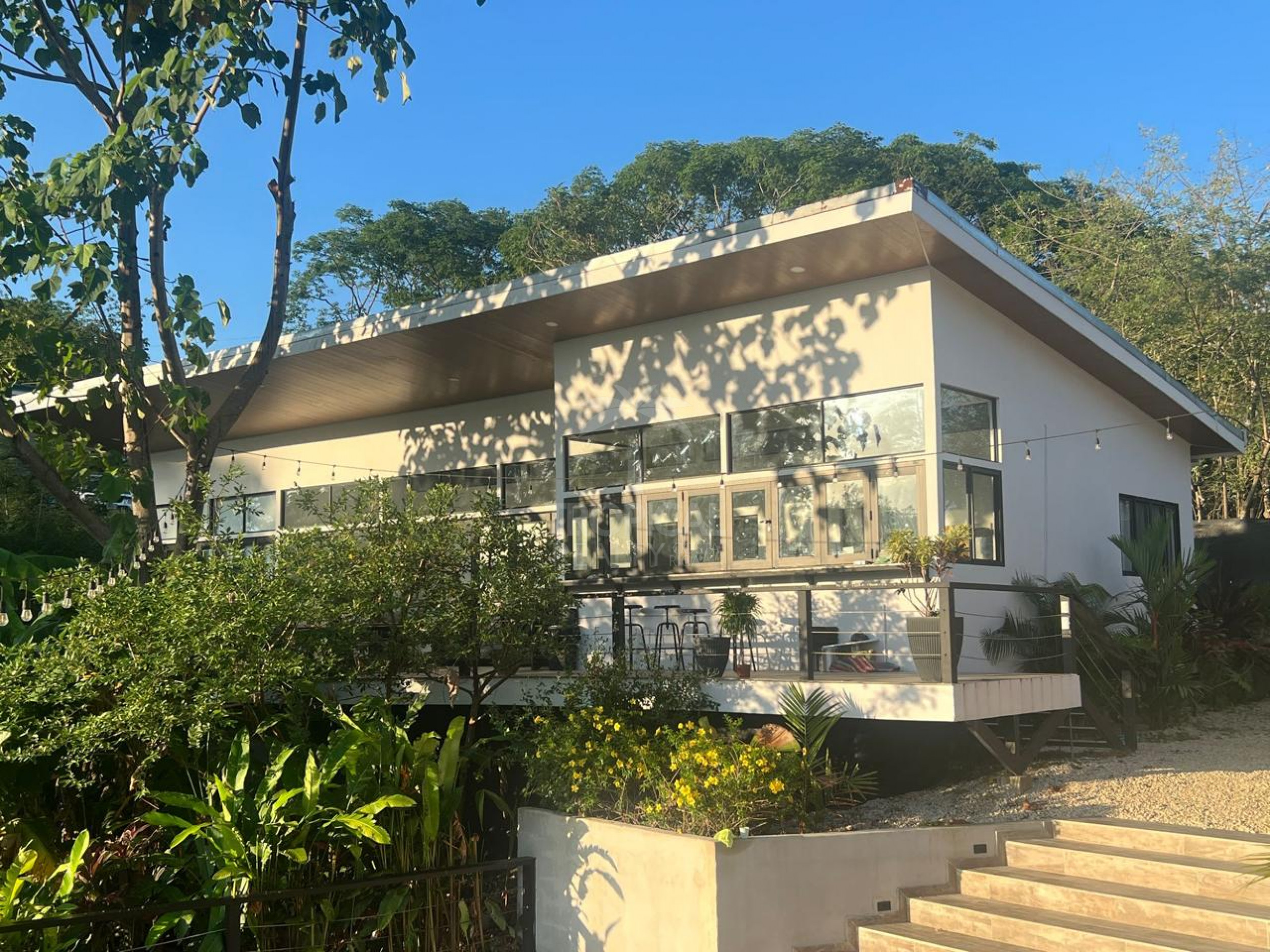 Turnkey Property with 2 Villas & Infinity Pool – $595,000 USD