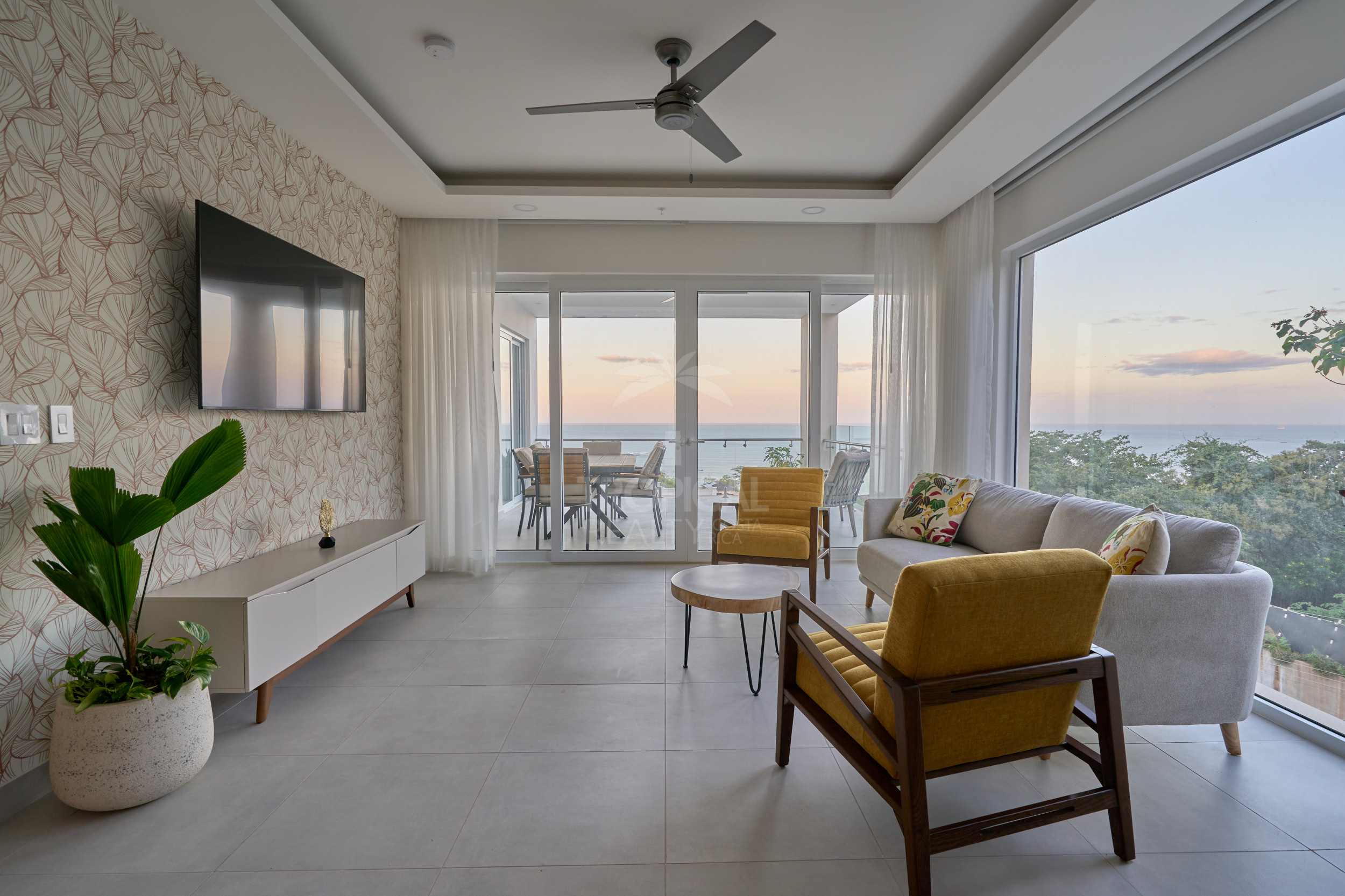 3-Bedroom Ocean View Apartment at Residencia La Vista – Tamarindo