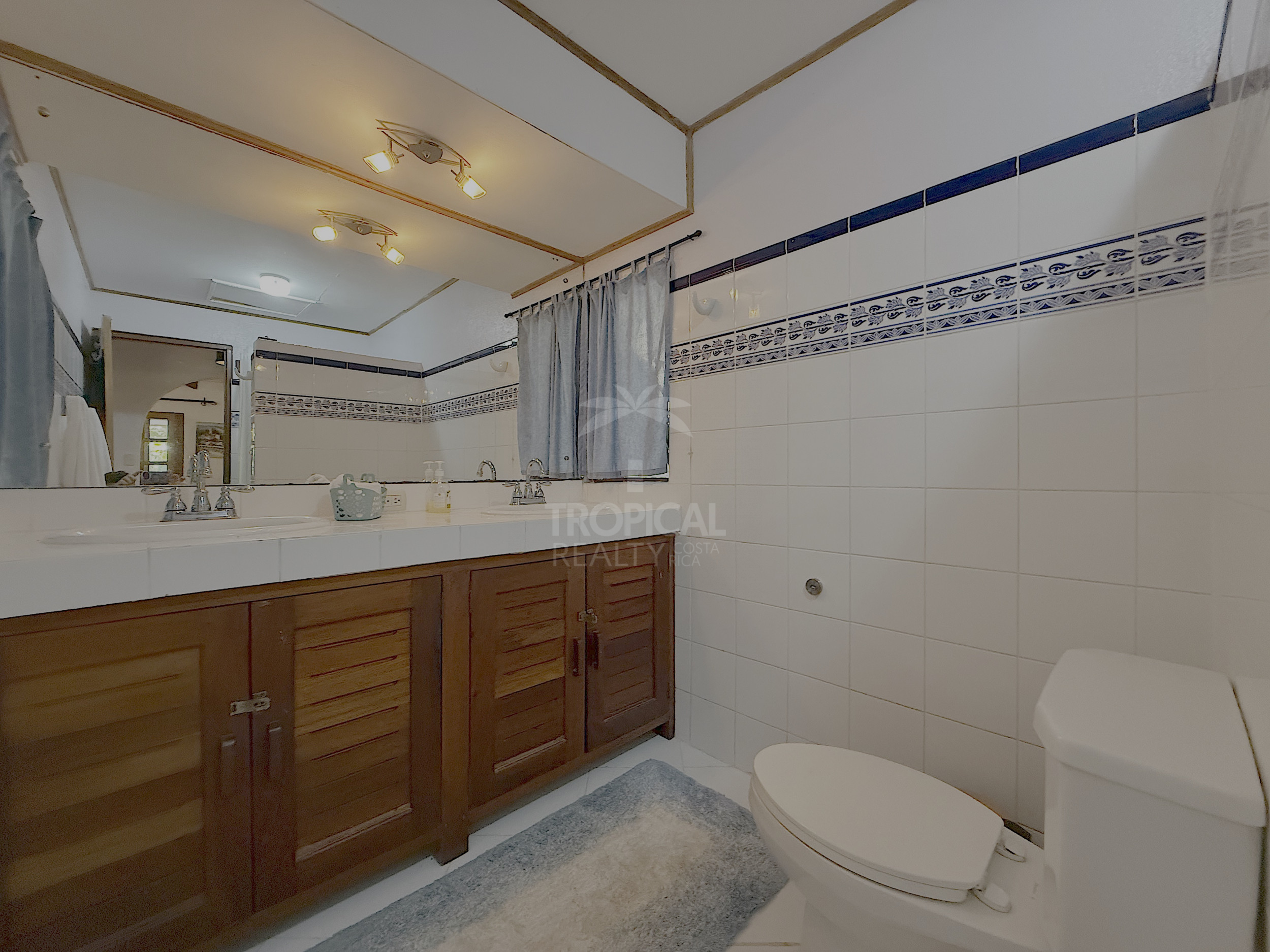 Oceanfront House for Rent in Playa Grande, With Direct Beach Access