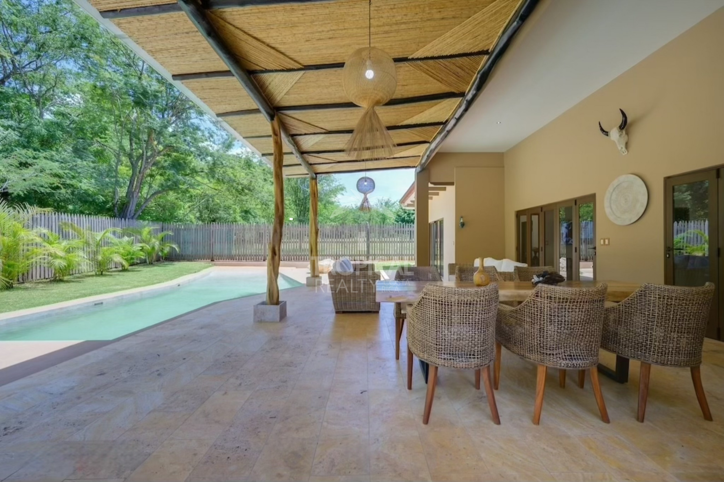 Luxurious Boutique Hotel for Sale: Potrero Beach Paradise, Guanacaste