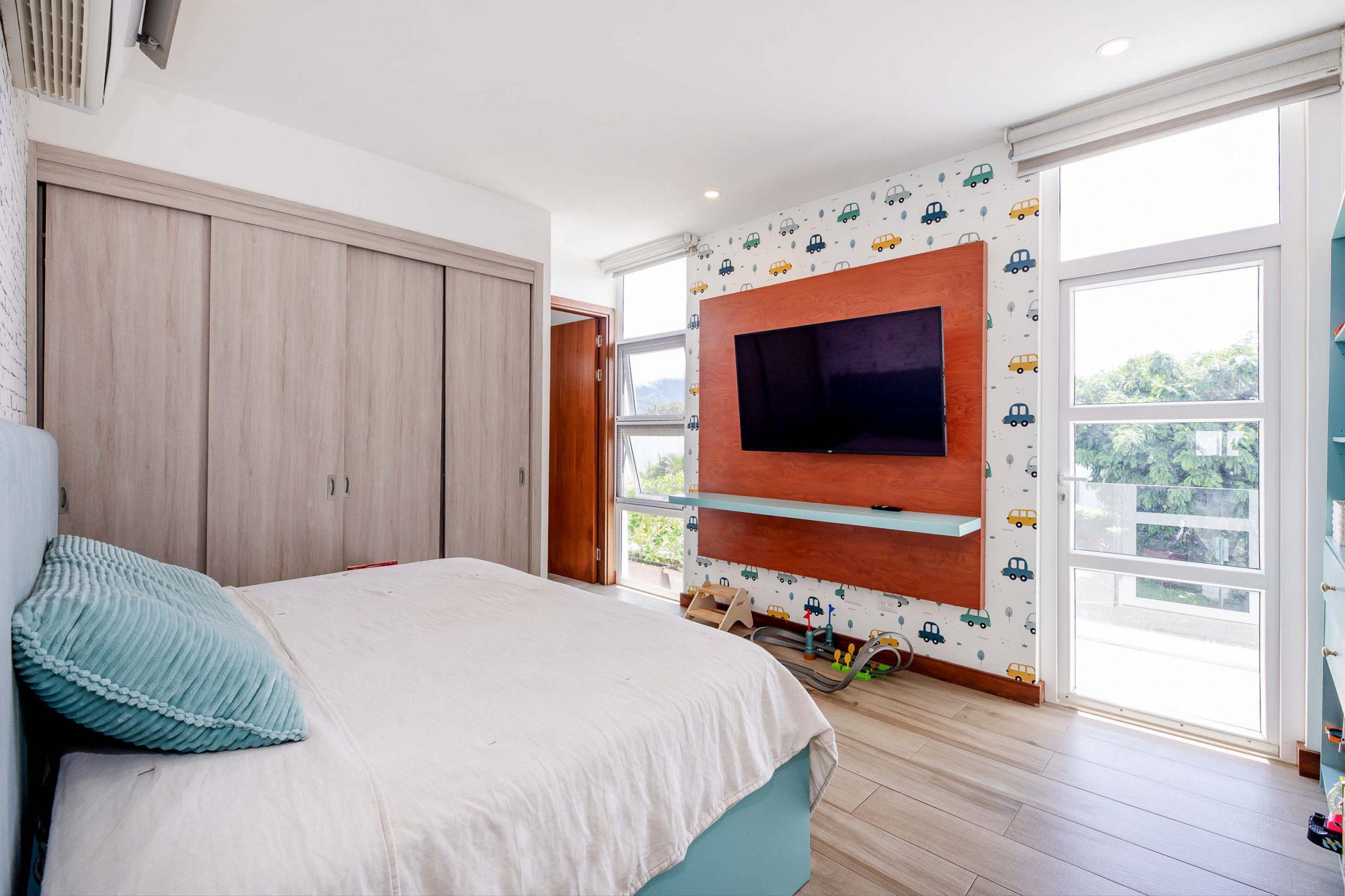 Modern Luxury Home in Gated Community – Valle del Sol, Lindora | 4 Bedrooms, Pool & Smart Features