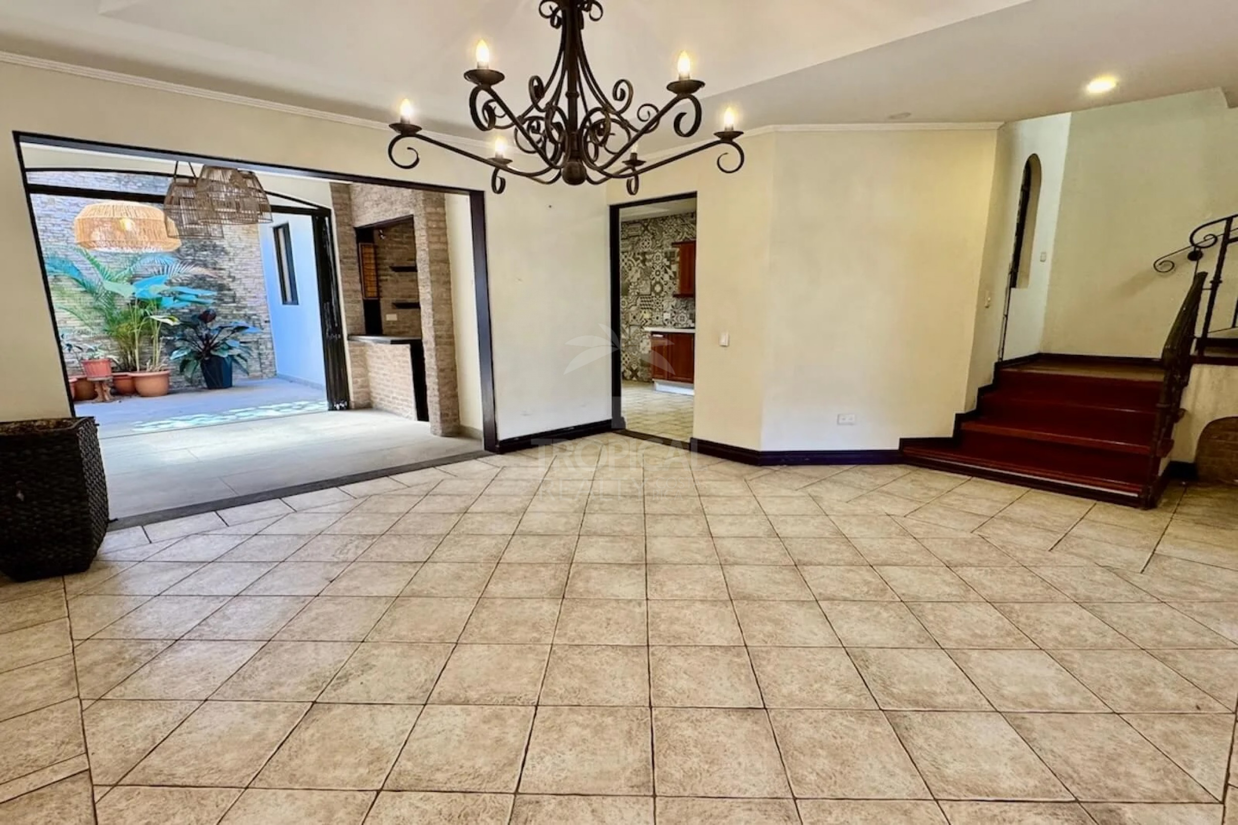 House for Sale in Vistas de Pereira, Guachipelín Norte,