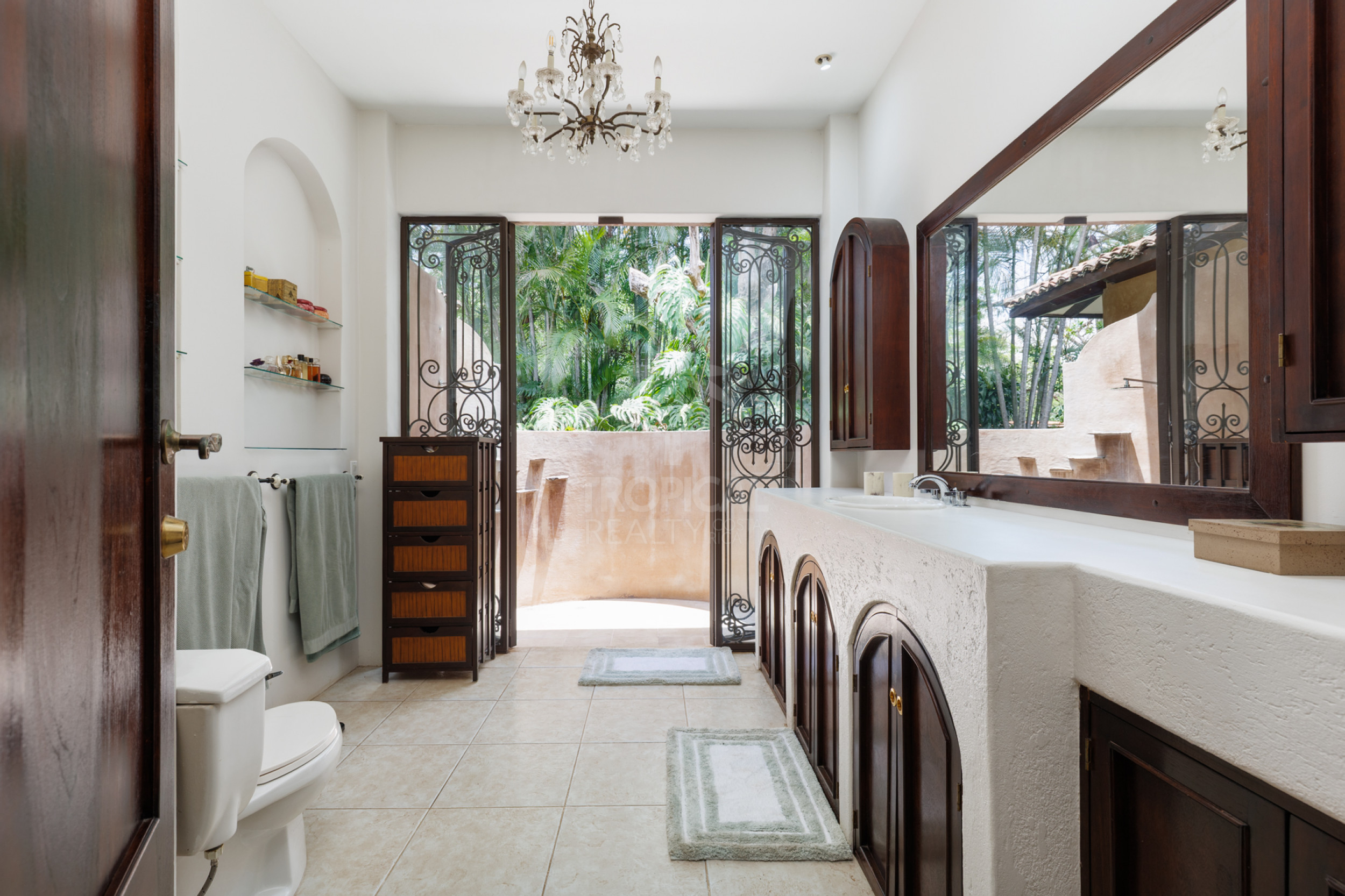 The Country Retreat You Dreamed Of LUXURY PRIVATE ESTATE