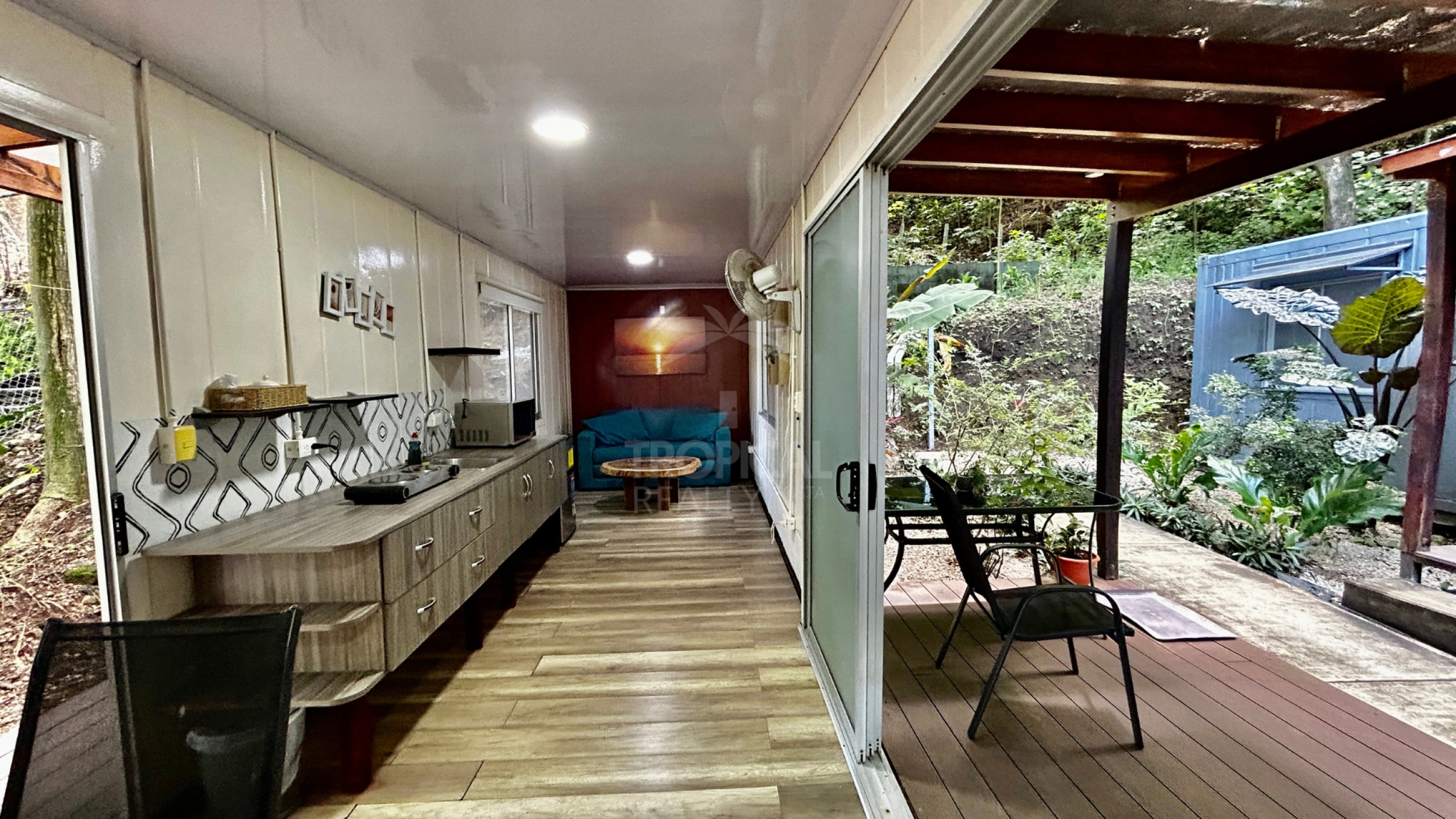 Studio Apartment for Rent – Just Steps from Playa Hermosa, Santa Teresa