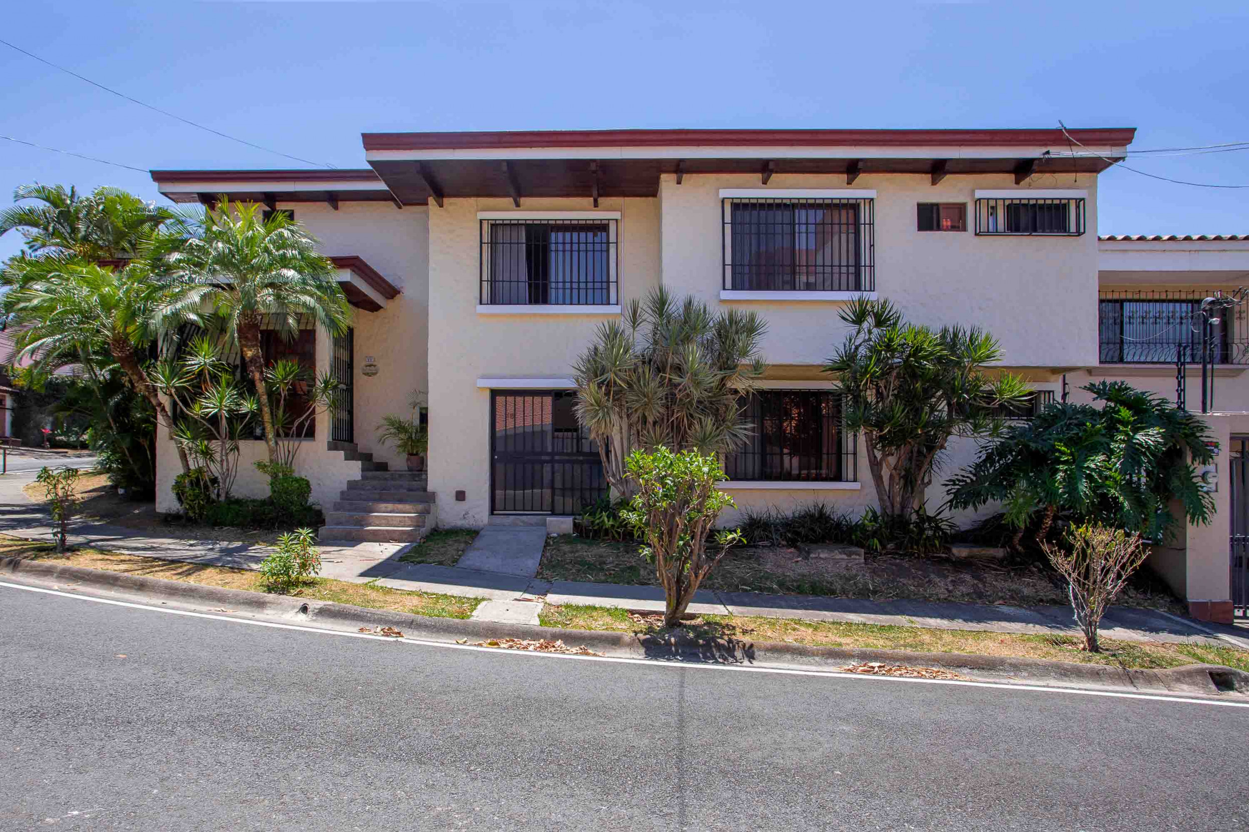 Contemporary Home with Apartment for sale in Trejos Montealegre, Escazu, SOLD