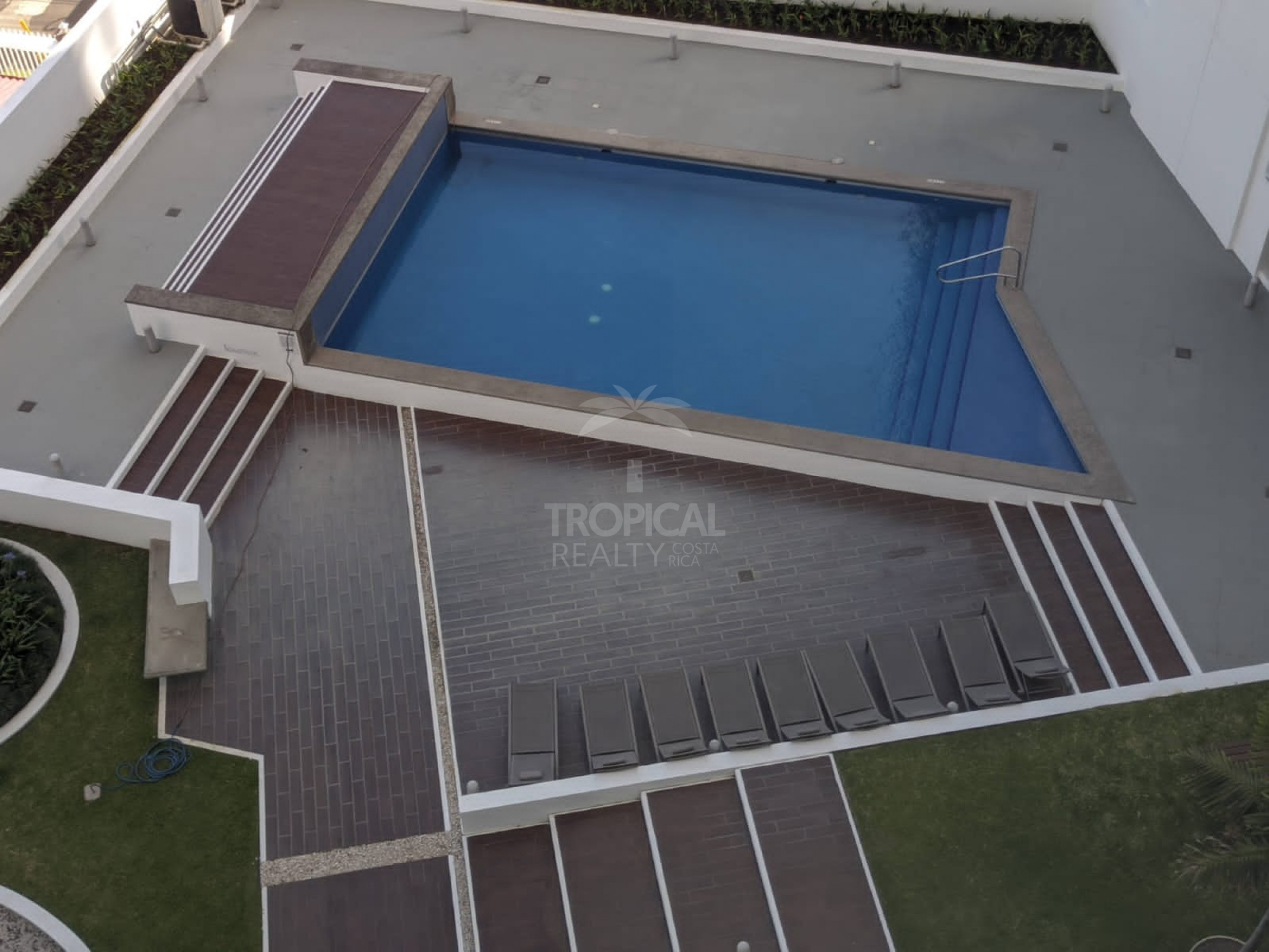 Apartment for Sale in Vistas de Nunciatura – 1 Bedroom + Office with Strong Rental Income