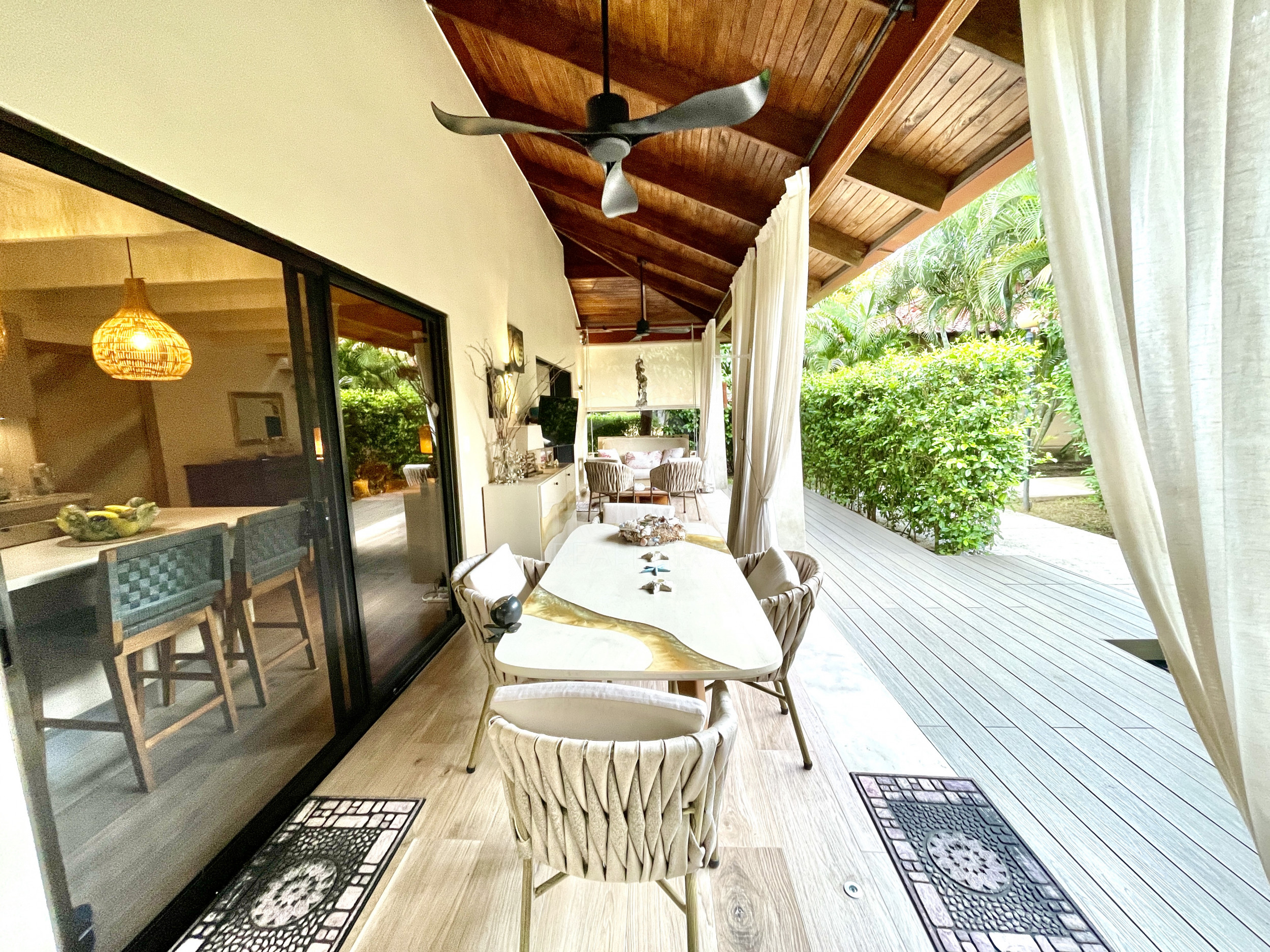 Turnkey Luxury Villa in Playa Potrero & Penca– High-Return Investment on Guanacaste’s Golden Coast