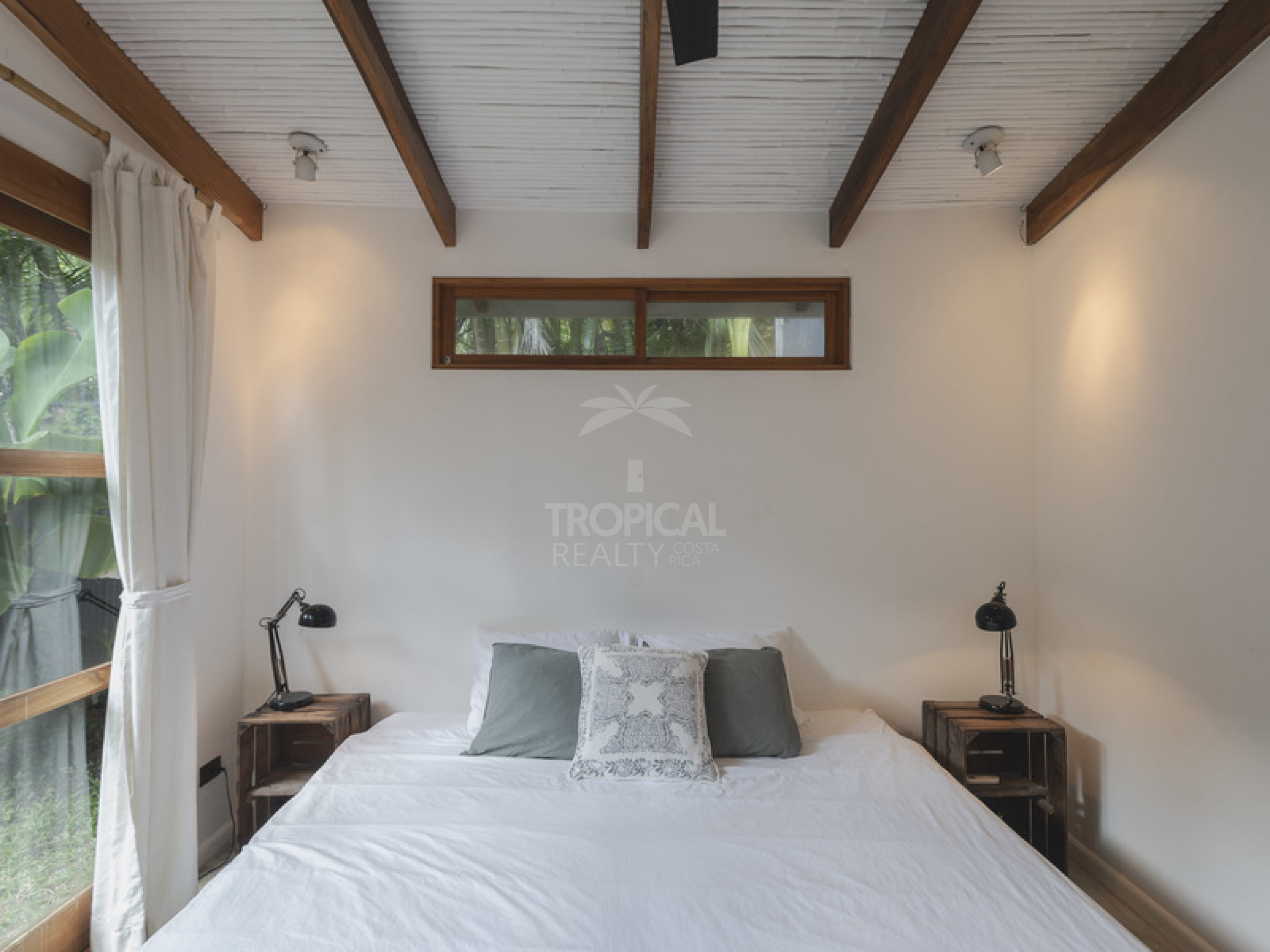 Modern beach home for Sale in Santa Teresa | Contemporary Design and Prime Location