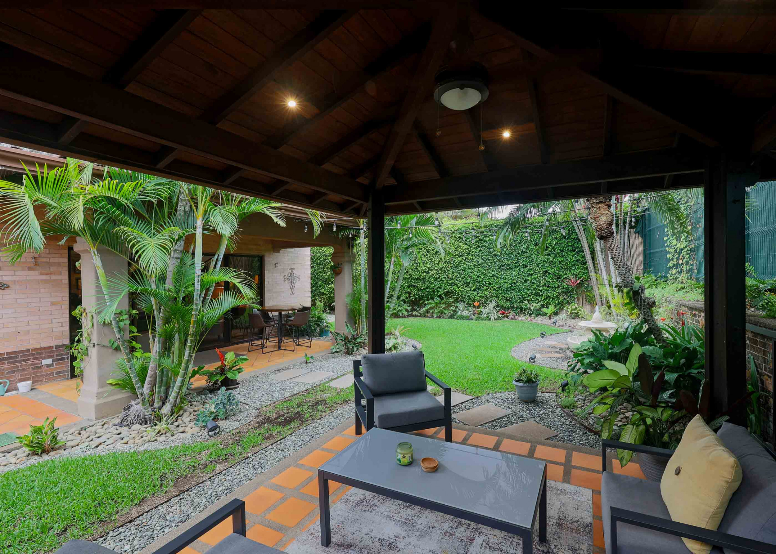 House for sale in Puerta de Hierro, Santa Ana SOLD