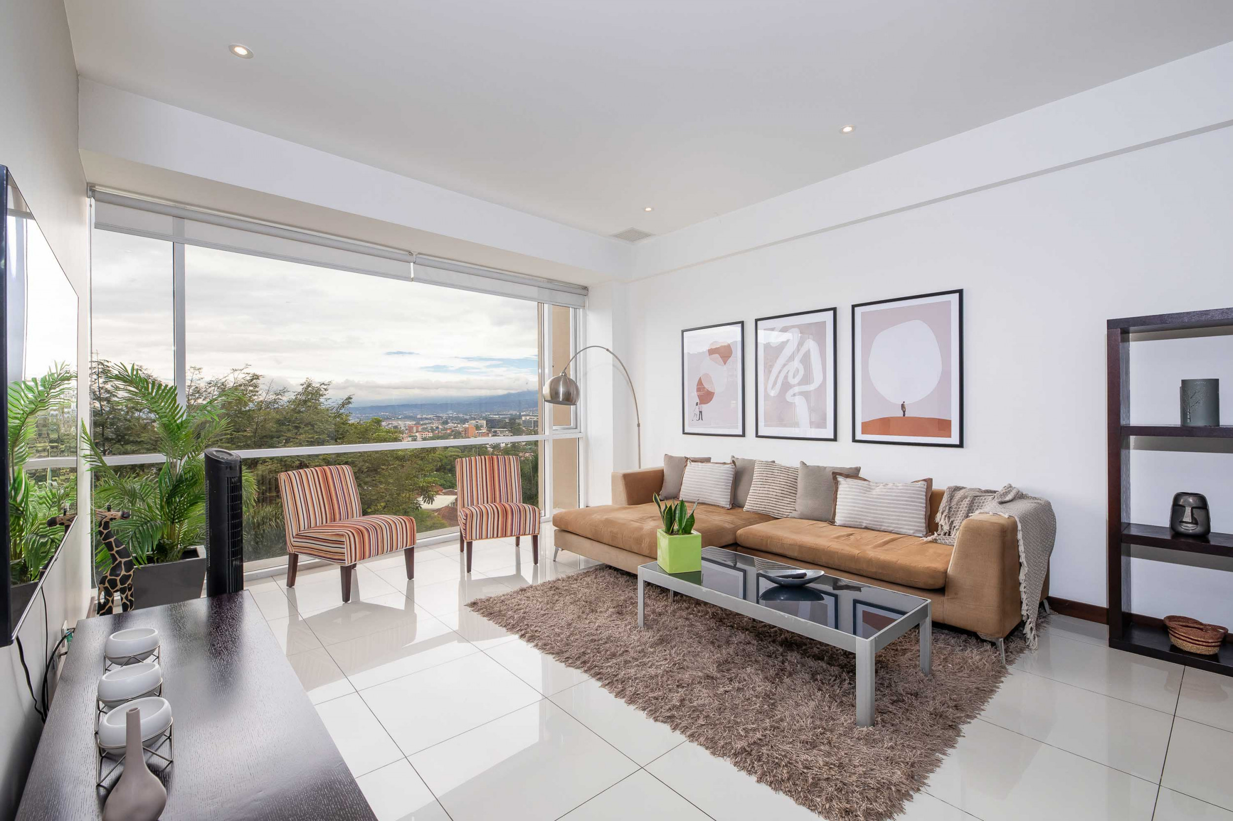 Stunning 1-Bedroom Apartment with Panoramic City Views in Bello Horizonte, Escazu - Luxury Living