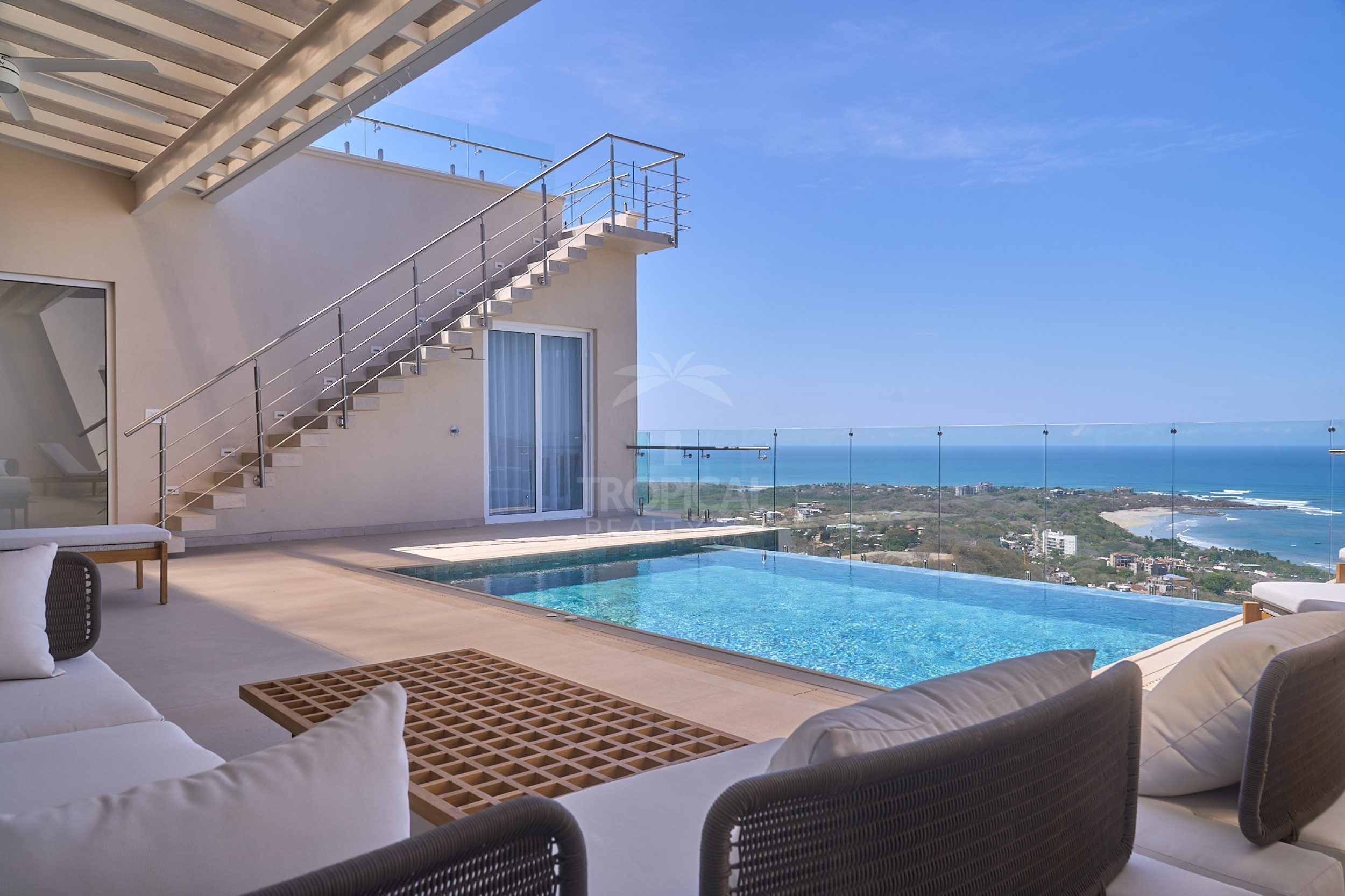 Luxury Penthouse with Panoramic Ocean Views – Residencia La Vista, Tamarindo