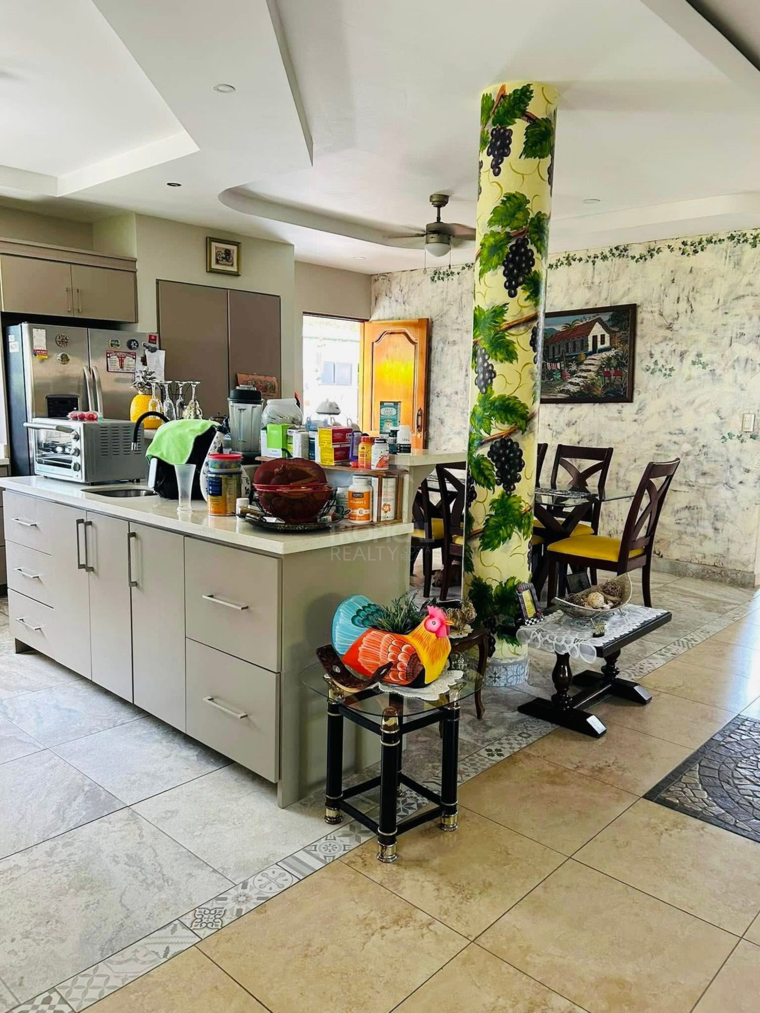 House for Sale in Jacó Beach – Private Pool & Jacuzzi
