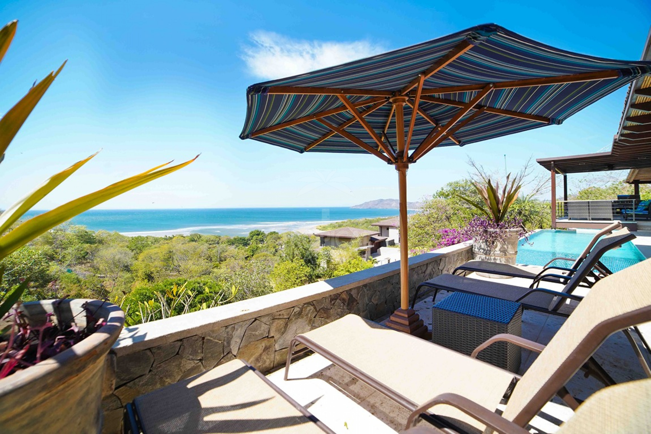Beach home for sale Tamarindo, El Tesoro de Tamarindo