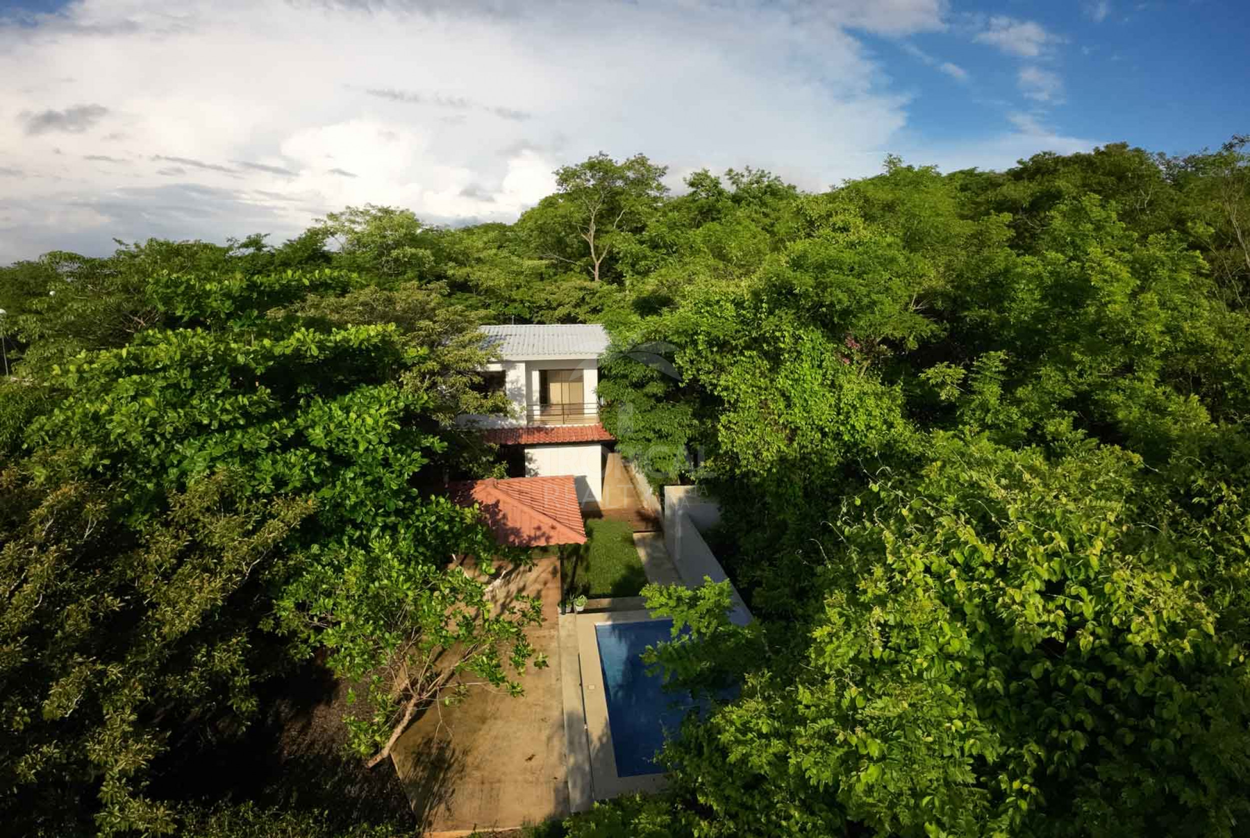 Home for Sale Near Playa Avellanas – Private Pool & Excellent Airbnb Potential