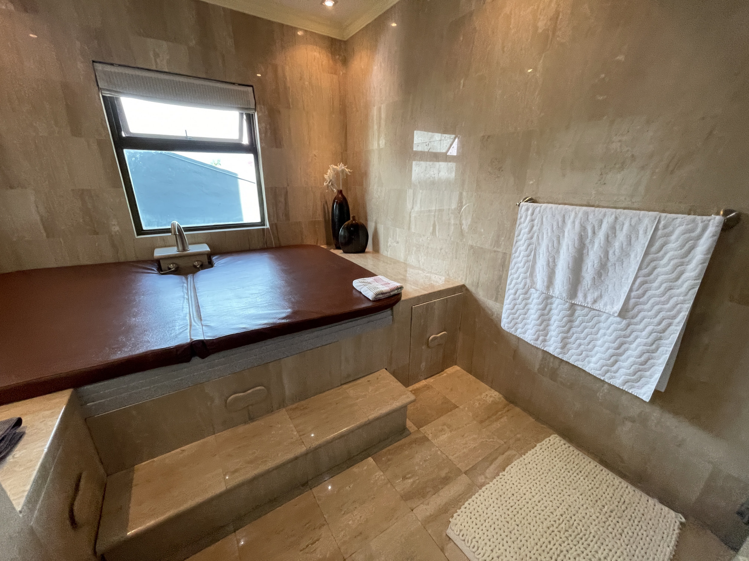 Trejos Montealegre, elegant apartment for sale