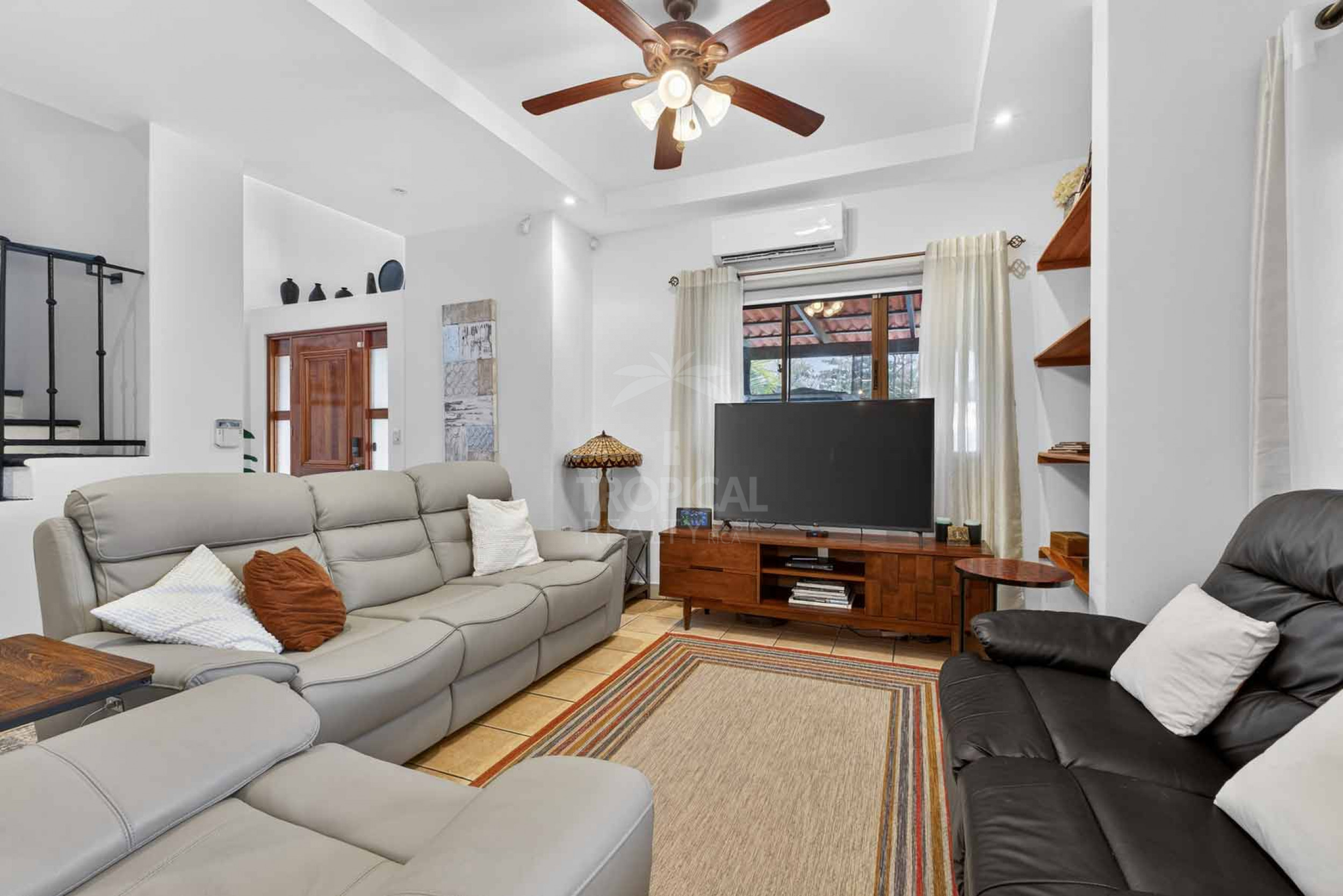 Luxury Home for Sale in Pacific Residences, Tamarindo – Private Pool, Outdoor Kitchen & Mountain Views