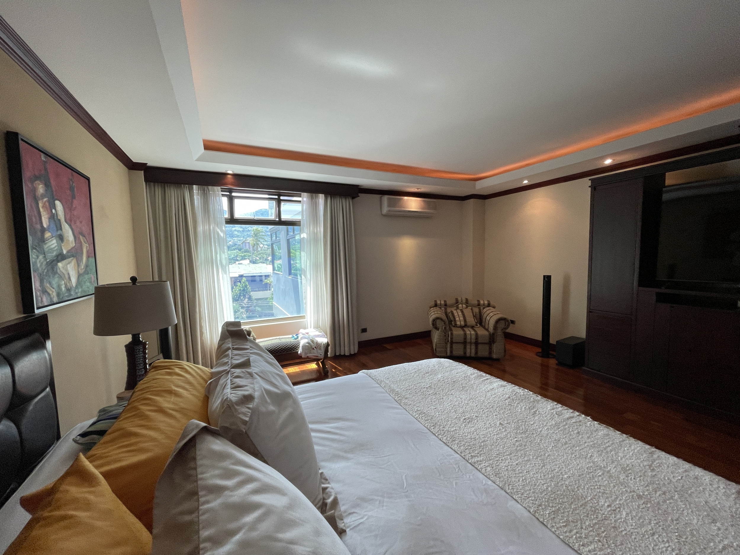Trejos Montealegre, elegant apartment for sale