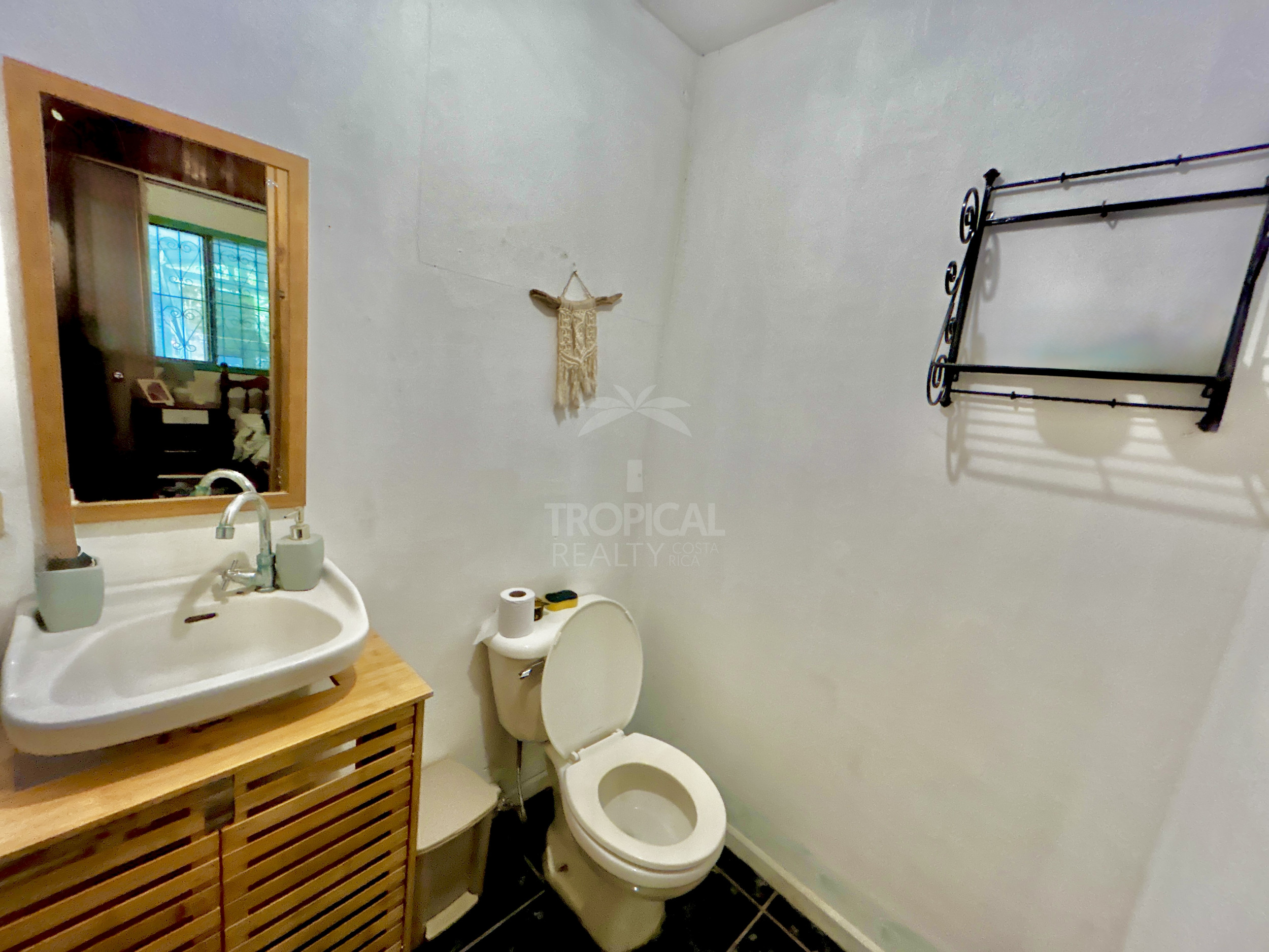 Long-Term Rental Home in Malpaís – Walking Distance to the Beach & 8 Minutes from Santa Teresa