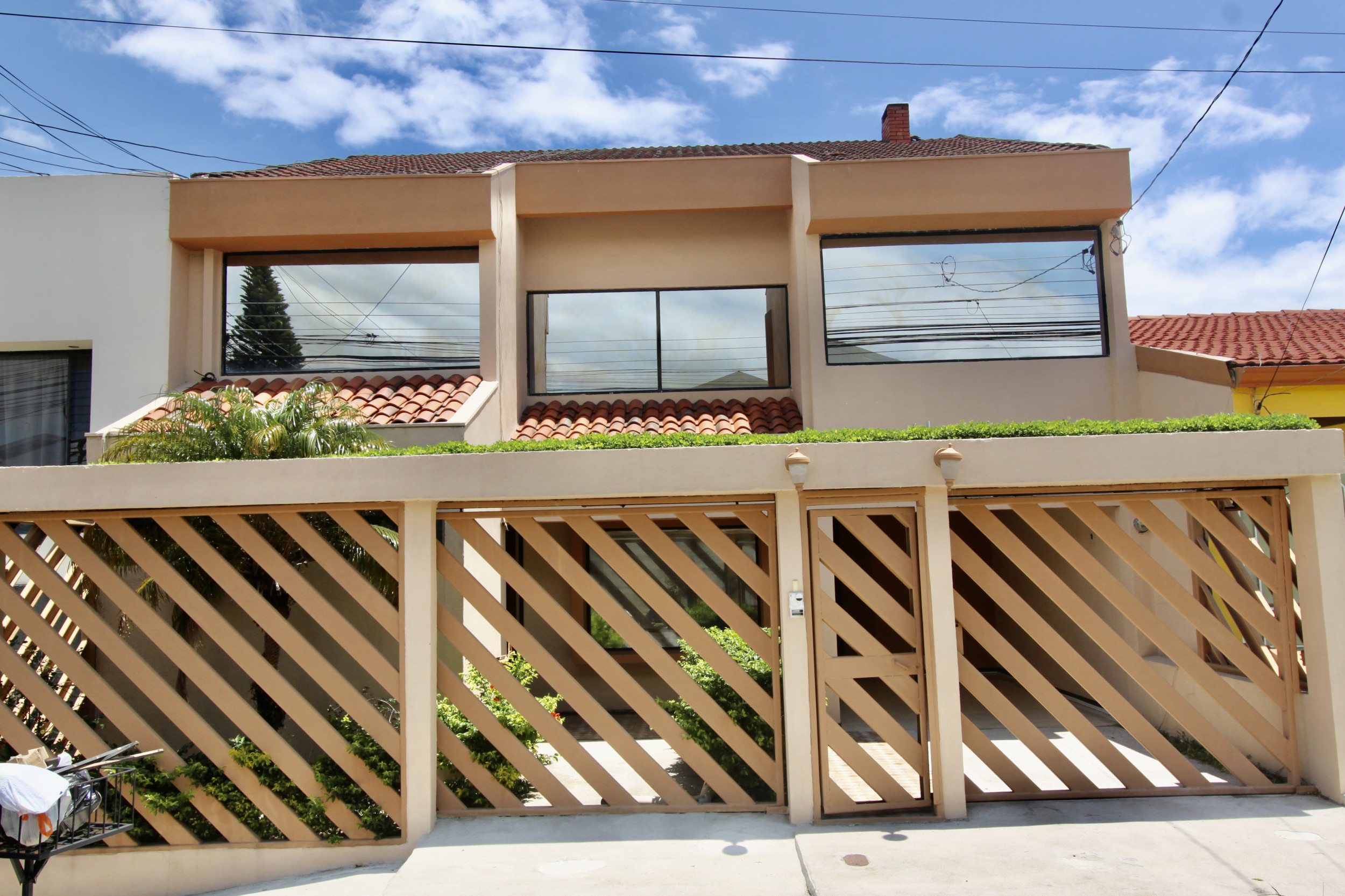 House for Sale in Gated Residential Community in Uruca SOLD