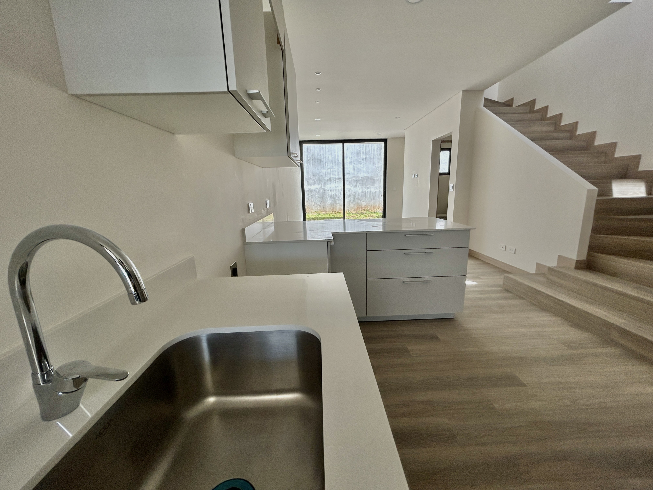 Town House for sale in Santa Ana