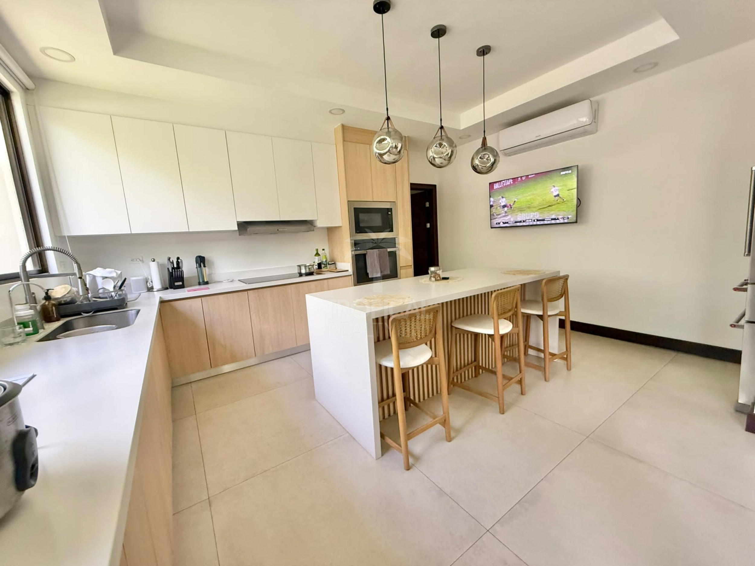 Modern Home in Condominium, Río Oro, Santa Ana | For Sale or Rent