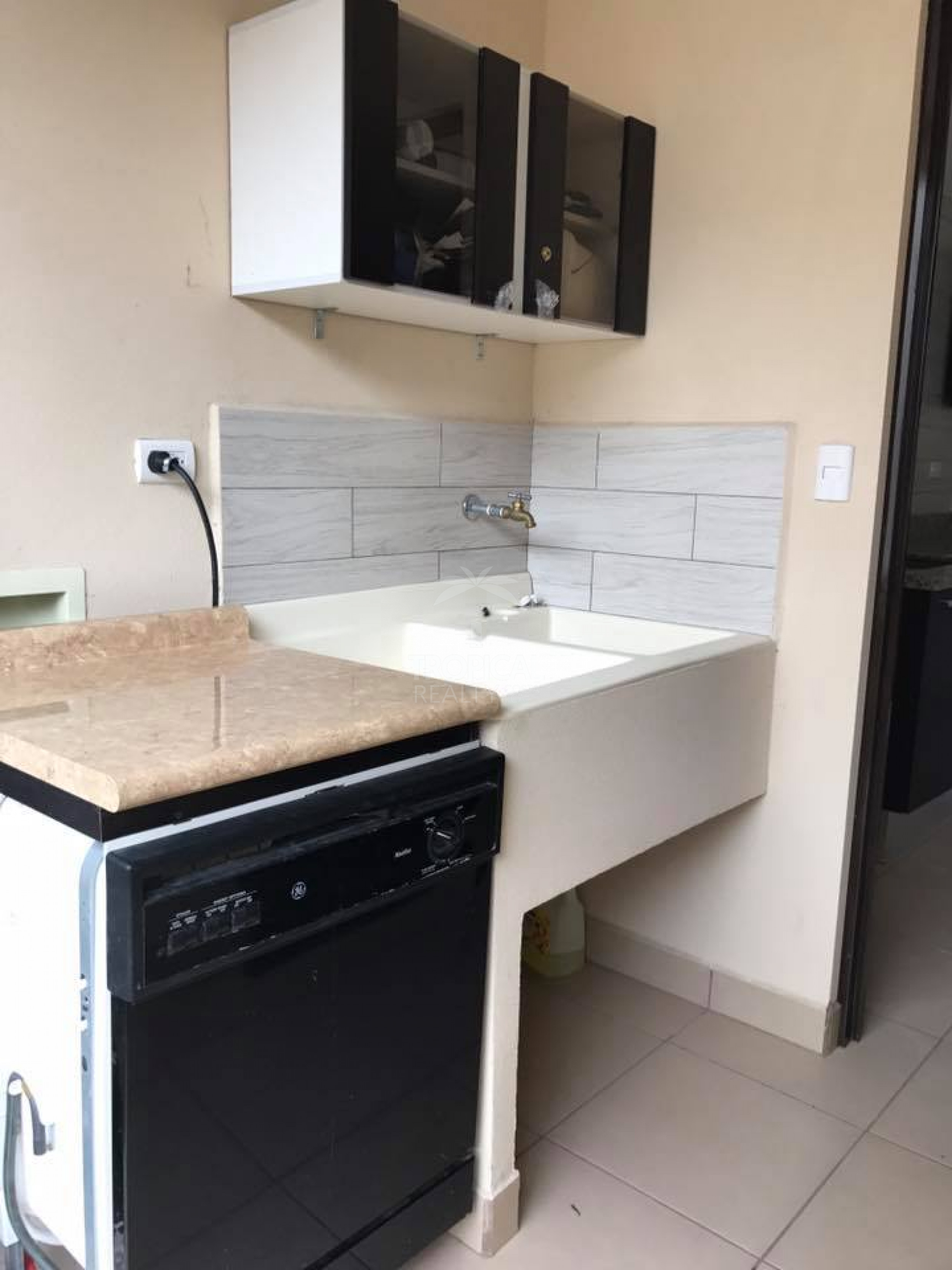 Casa en alquiler Ciudad Colon, Condominio Alta Vista