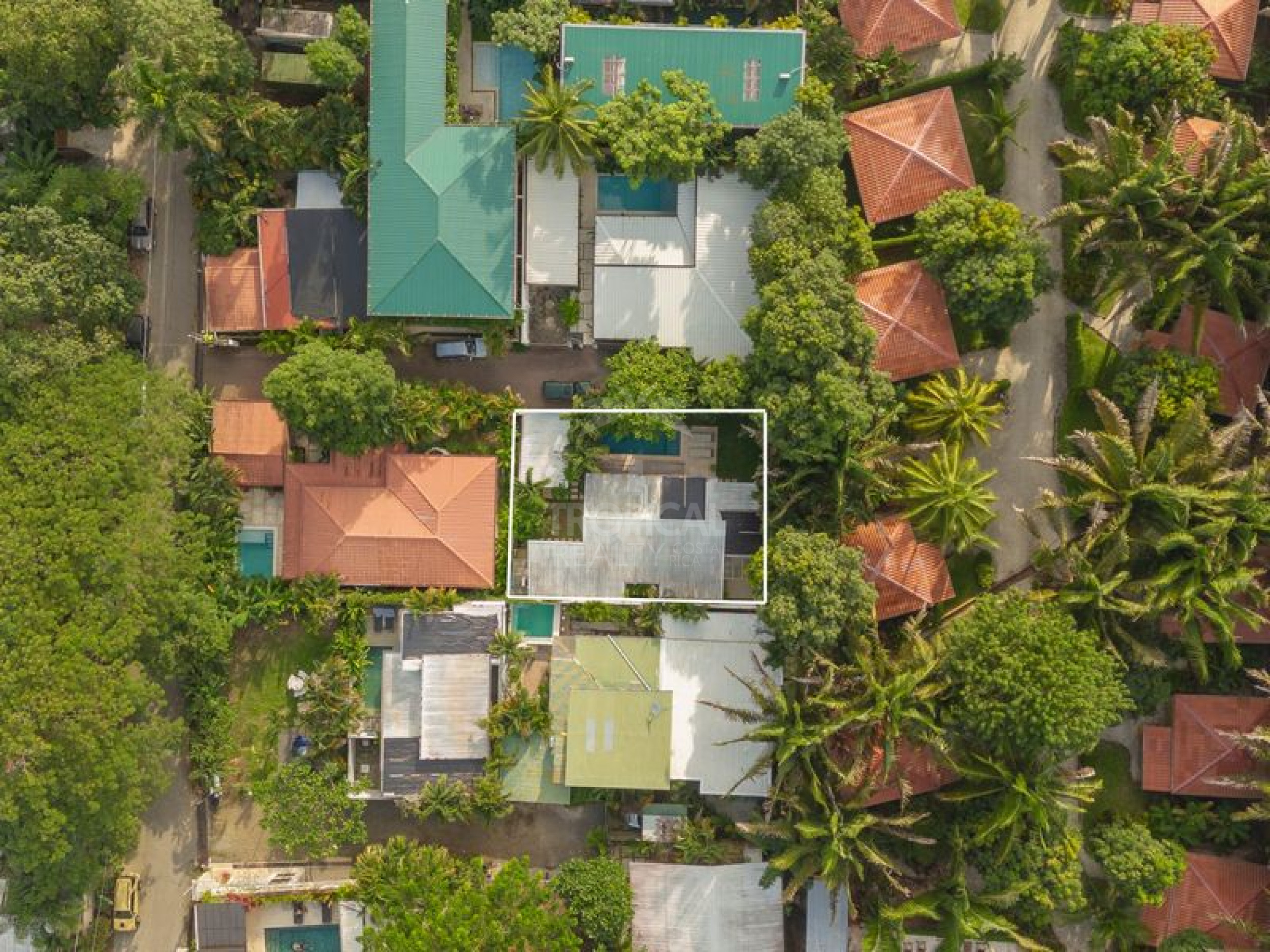 Modern beach home for Sale in Santa Teresa | Contemporary Design and Prime Location