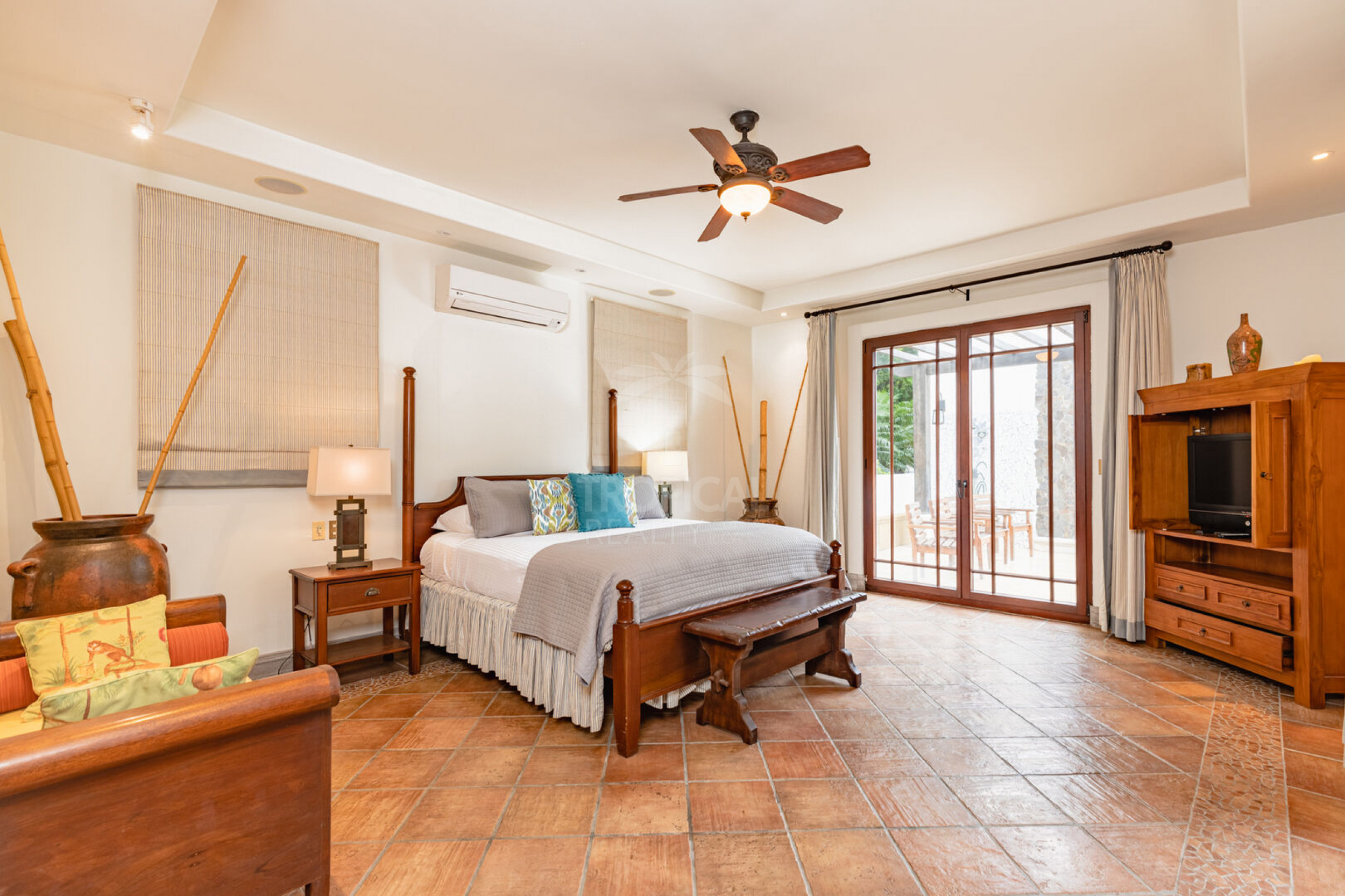 Luxury Spanish Colonial Home in Hacienda Pinilla – Infinity Pool & Resort Living