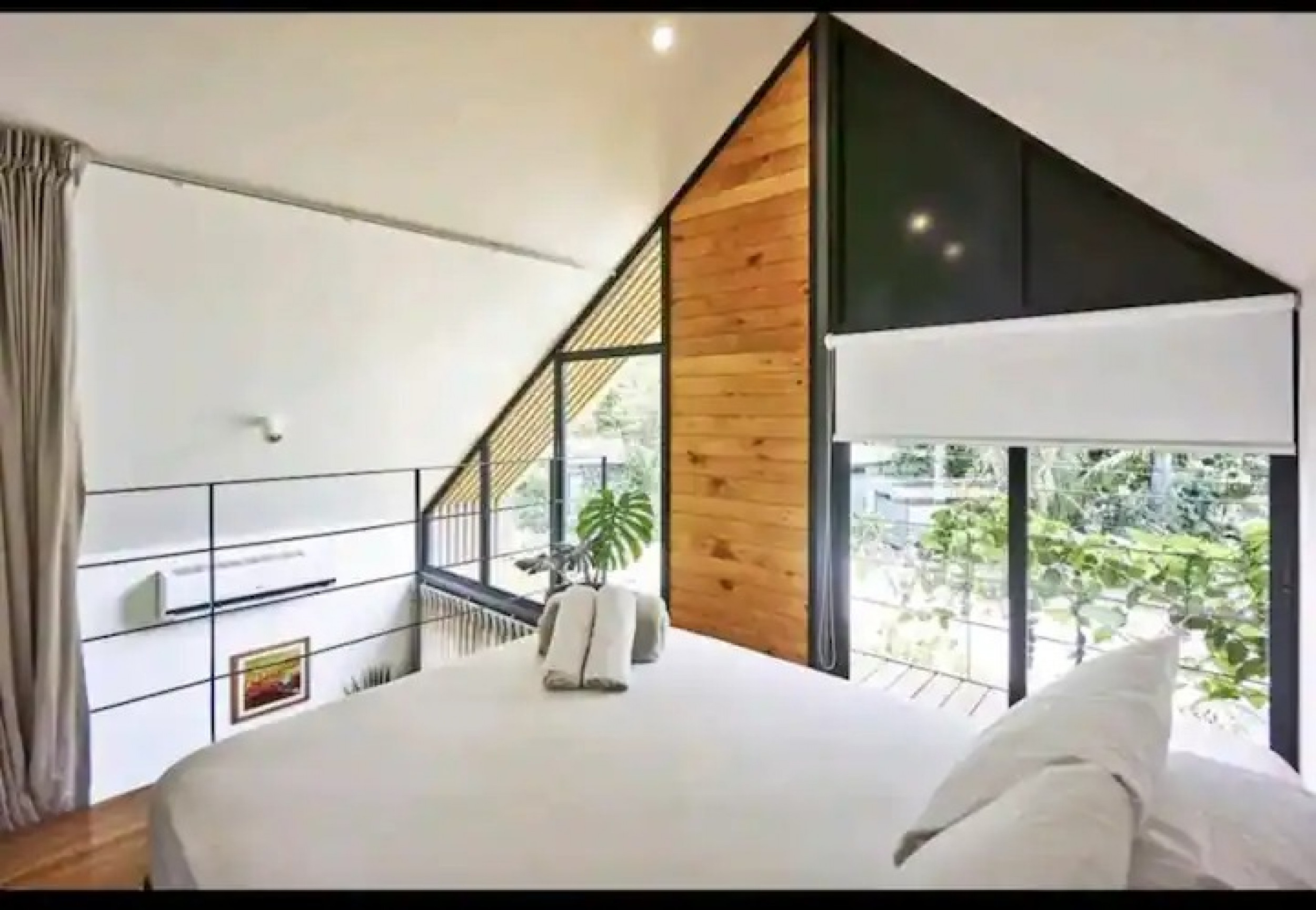 Modern 1-bed House for sale steps from the beautiful Malpais Beach